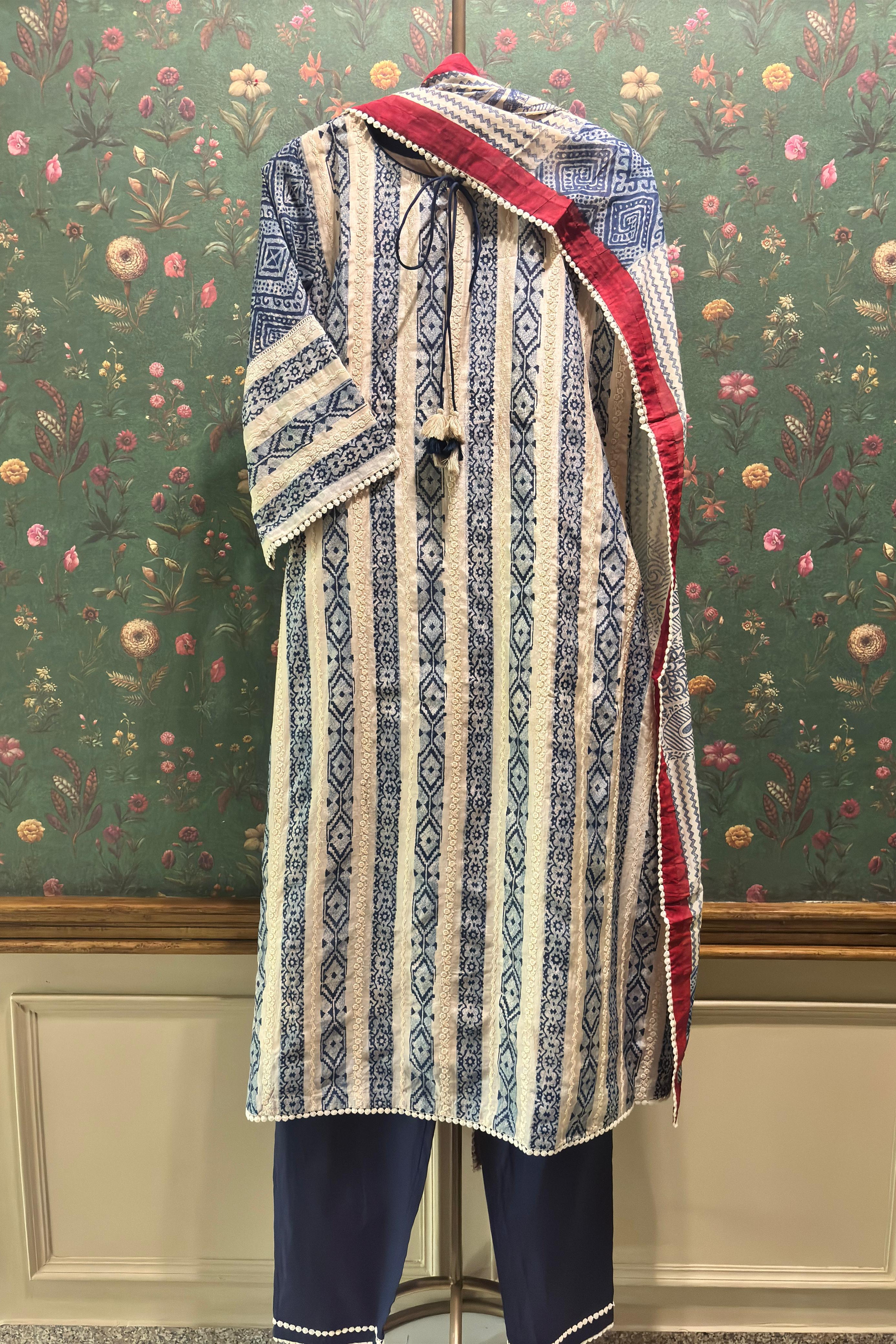 Blue Bamboo Silk A-line Suit Set | HER-446