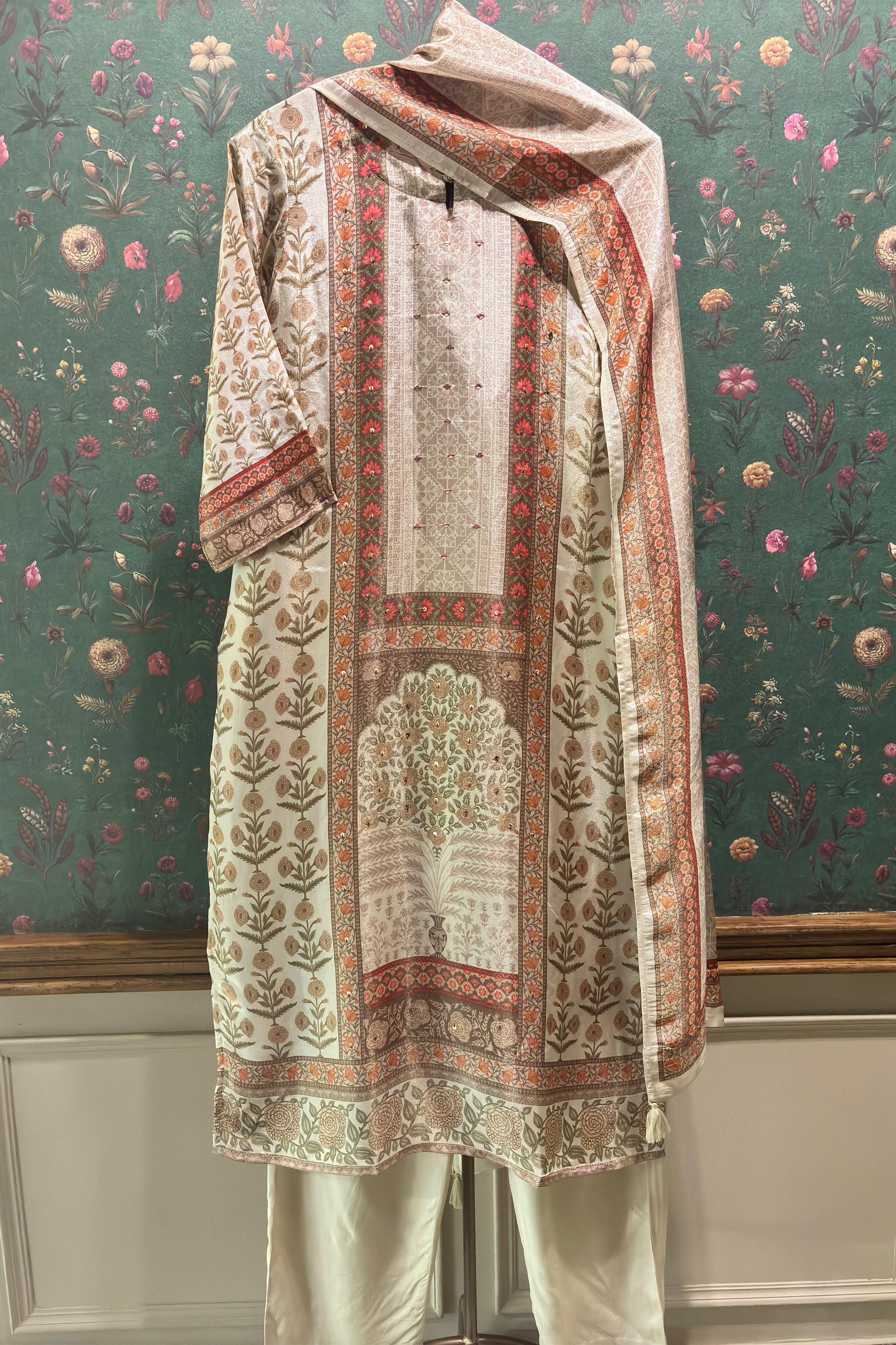 CREAM Straight fit Muslin Kurta set (with Pant and Dupatta)