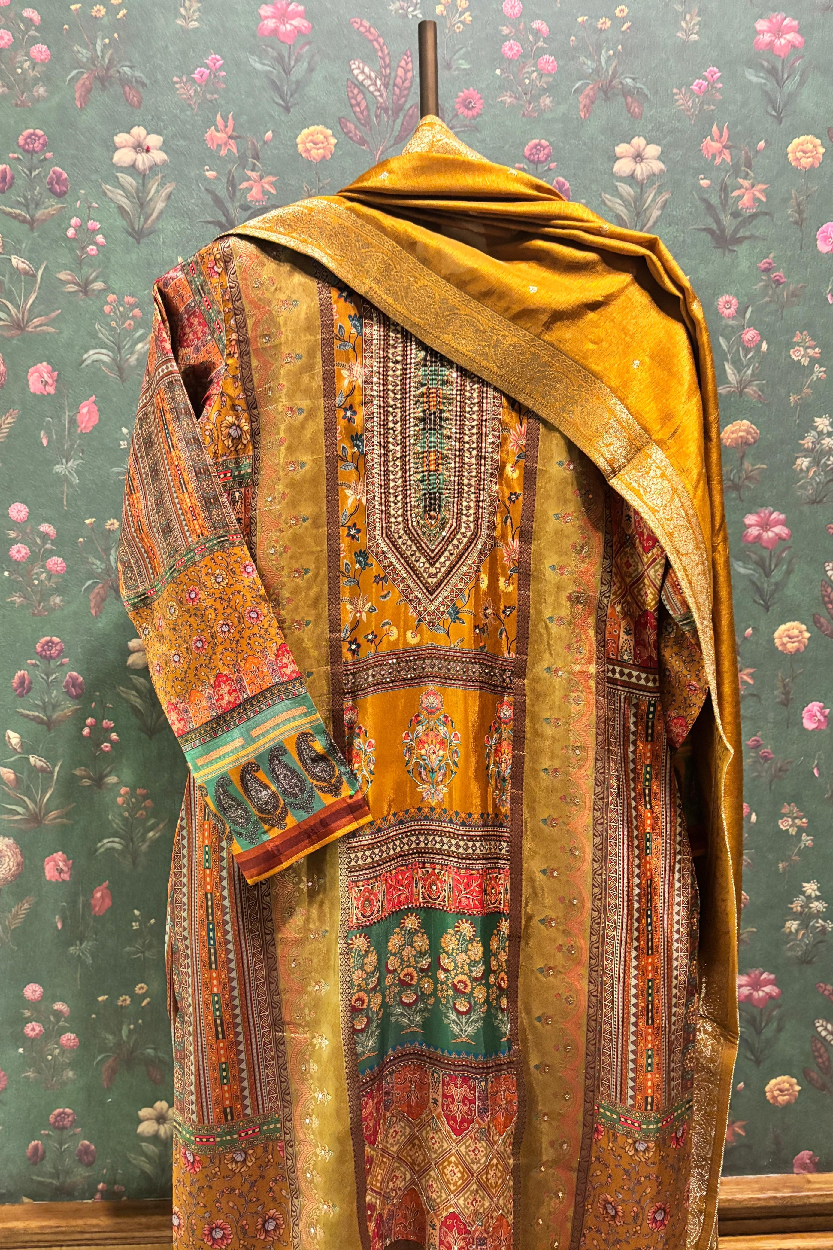 Ochre/Mustard Yellow Dola Jacquard Suit Set | HER-482