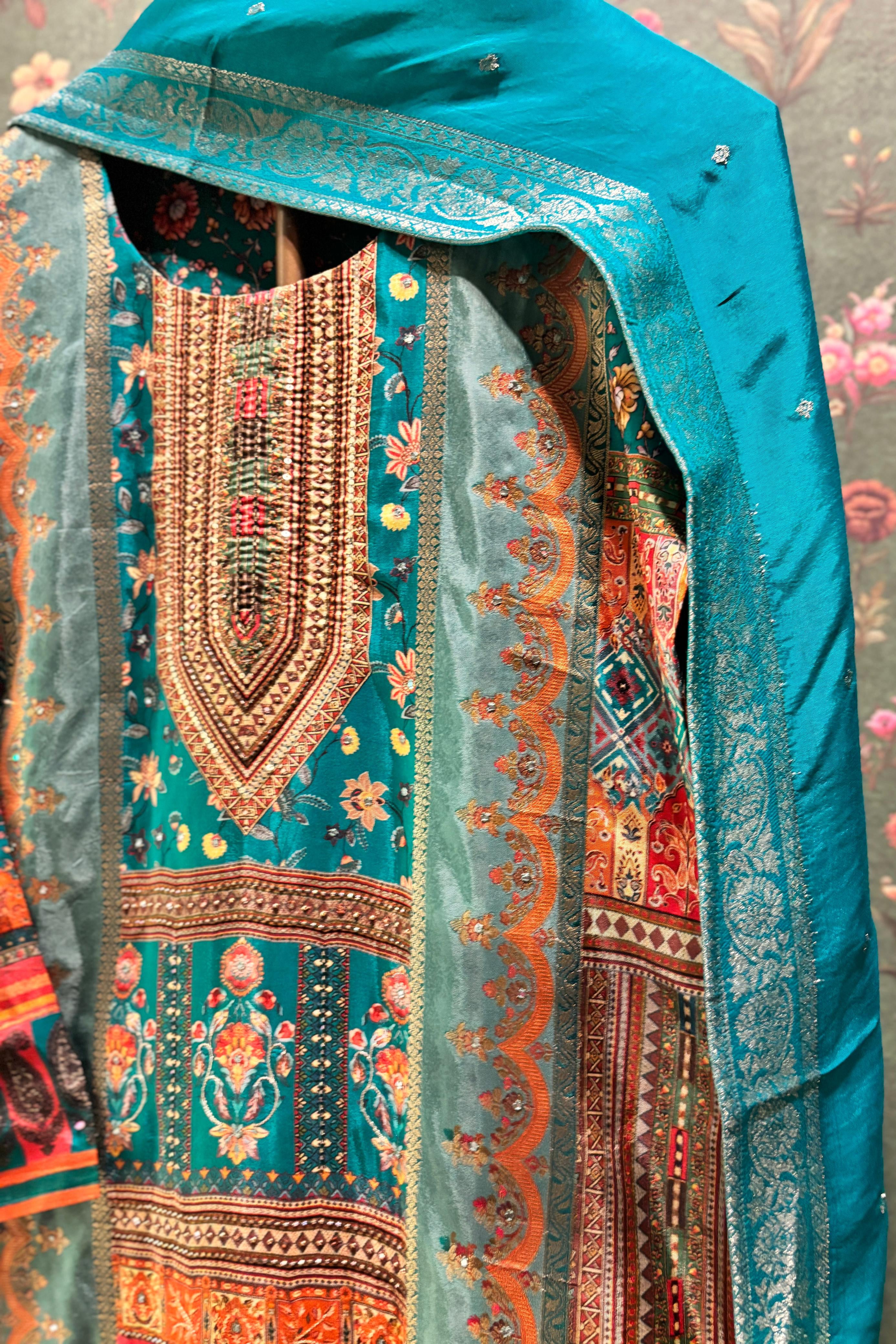 Emerald Green Dola Jacquard Suit Set | HER-482