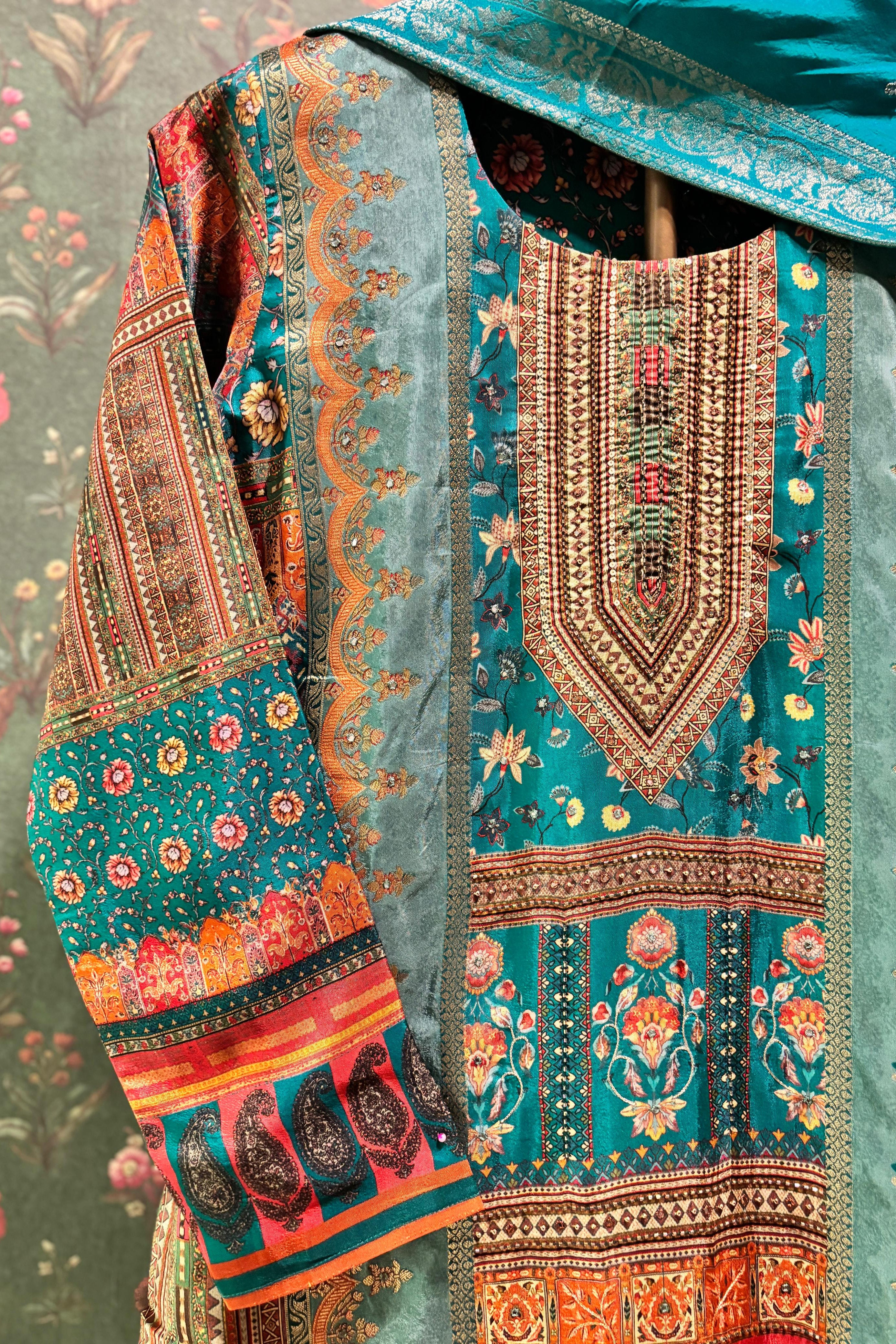 Emerald Green Dola Jacquard Suit Set | HER-482