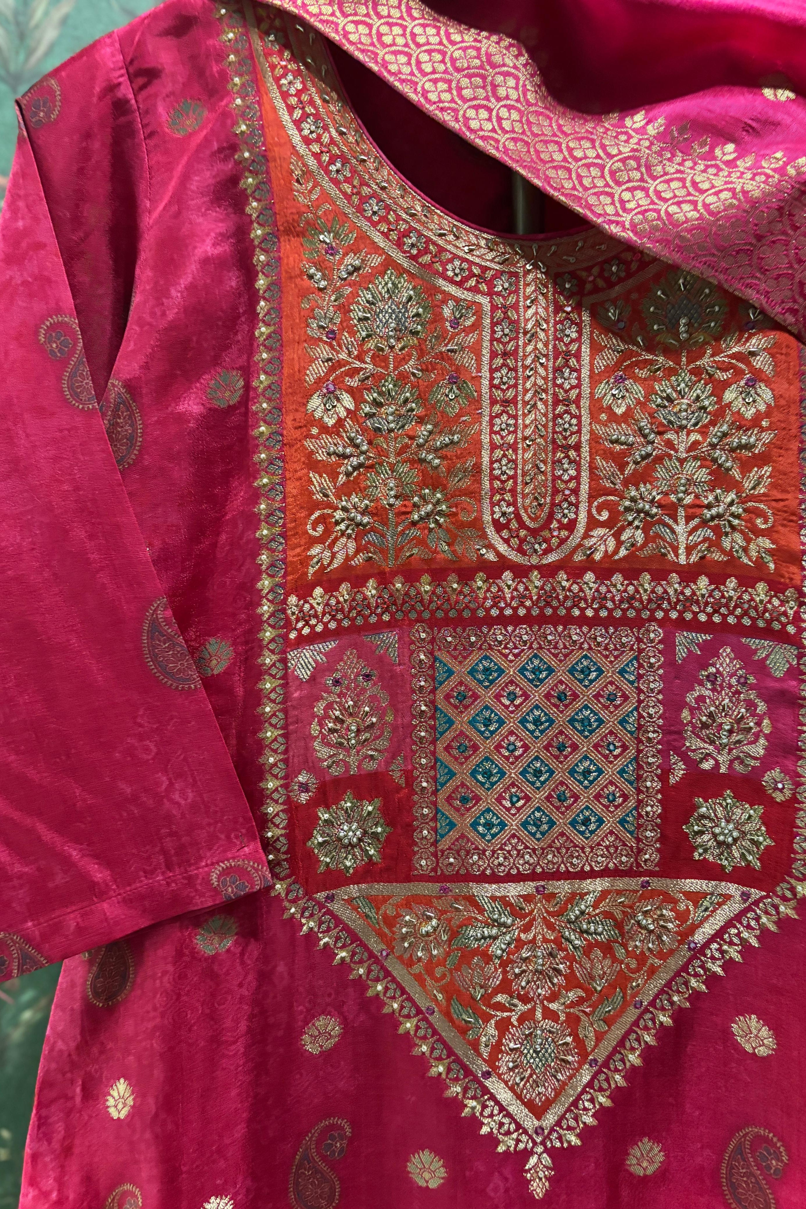 Heritage Premium Dola Jacquard Embroidered Suit Set – Rani Pink | HER-483