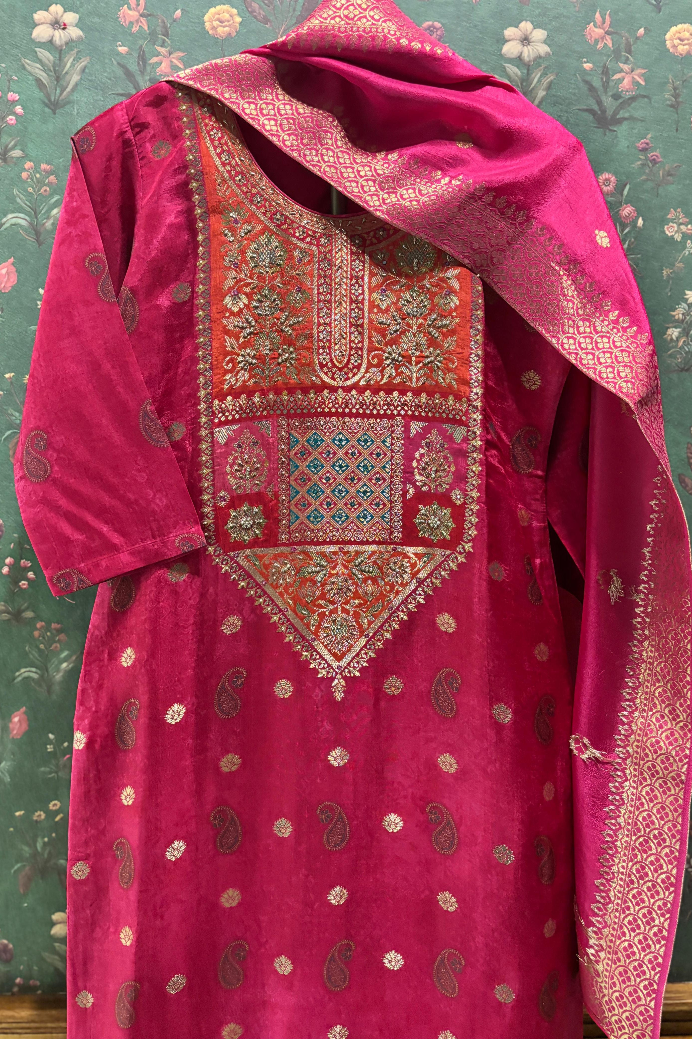 Heritage Premium Dola Jacquard Embroidered Suit Set – Rani Pink | HER-483