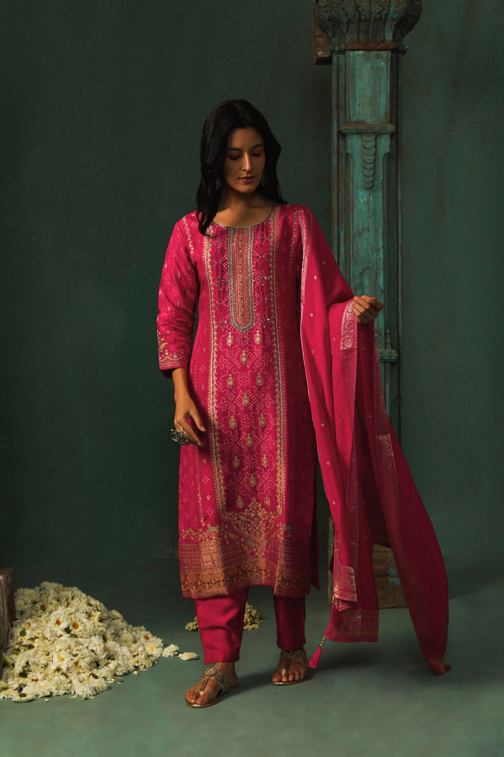 Pink Dola Jacquard Straight Fit Suit Set | HER-336