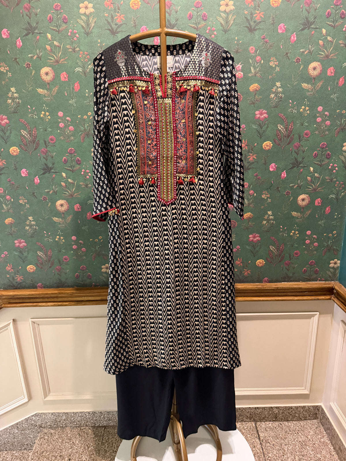 Black Gajji Silk Printed Luxe Kurta Set