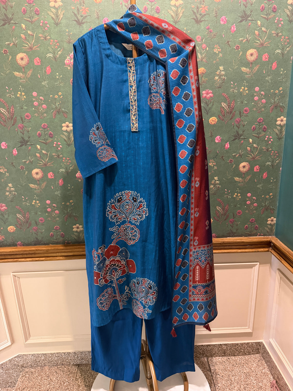 Blue Floral Printed Muslin Suit Set