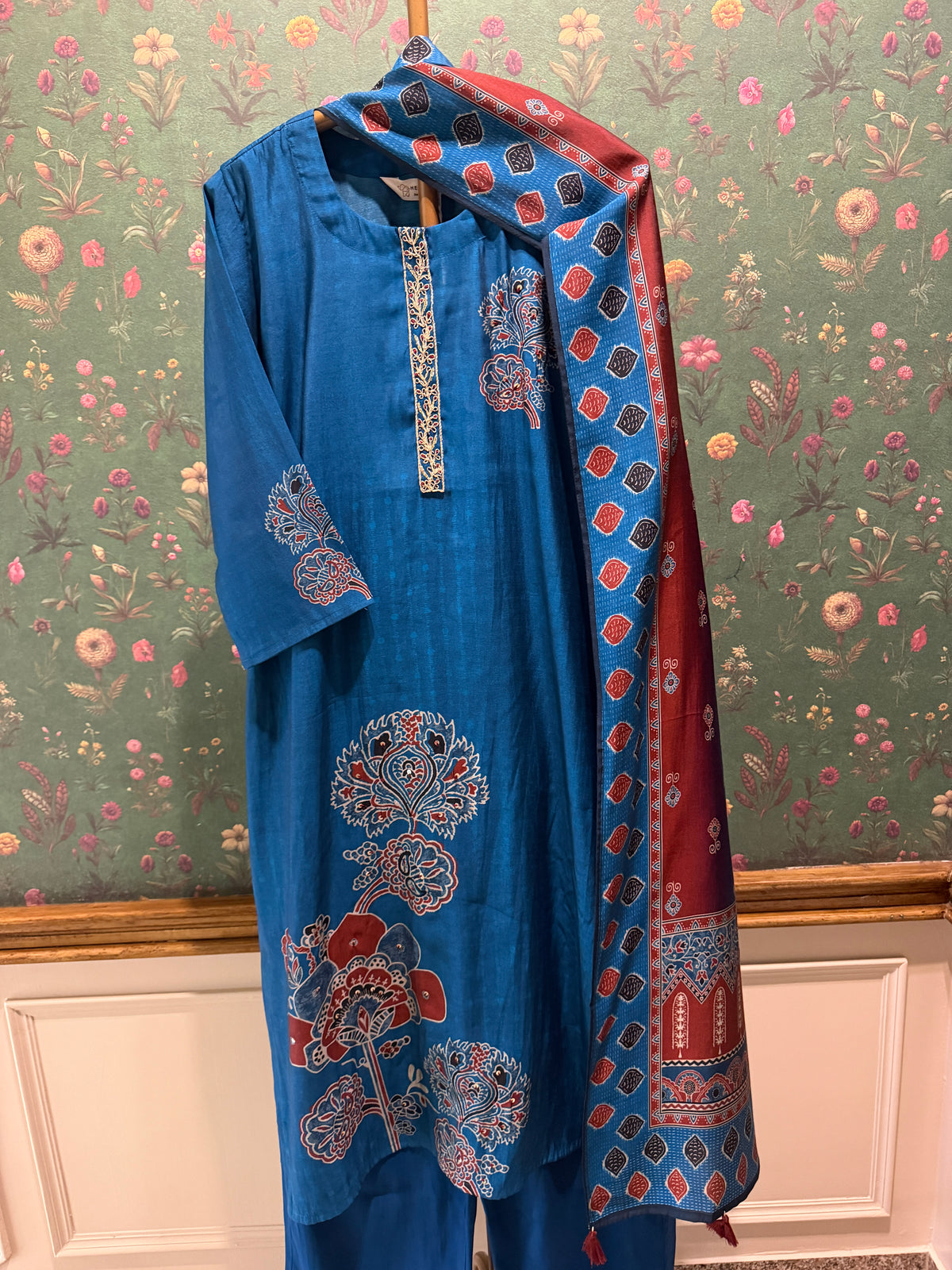 Blue Floral Printed Muslin Suit Set