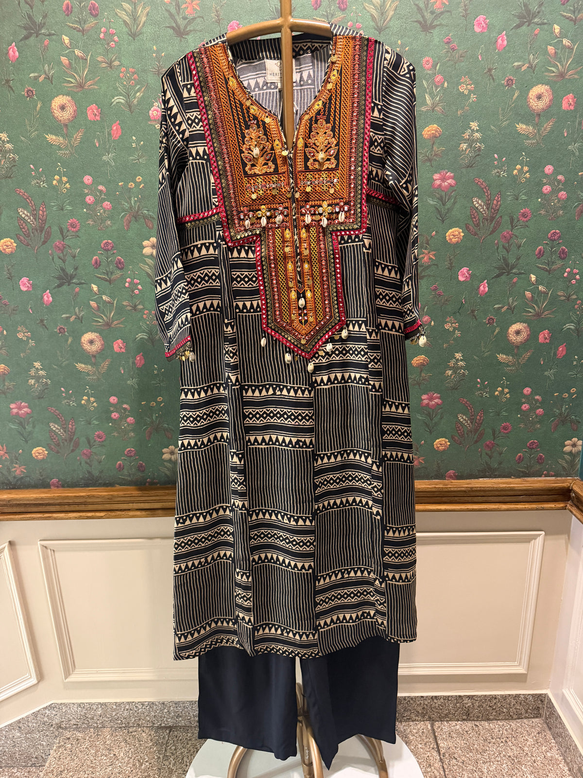 Black Gajji Silk Printed Luxe Kurta Set