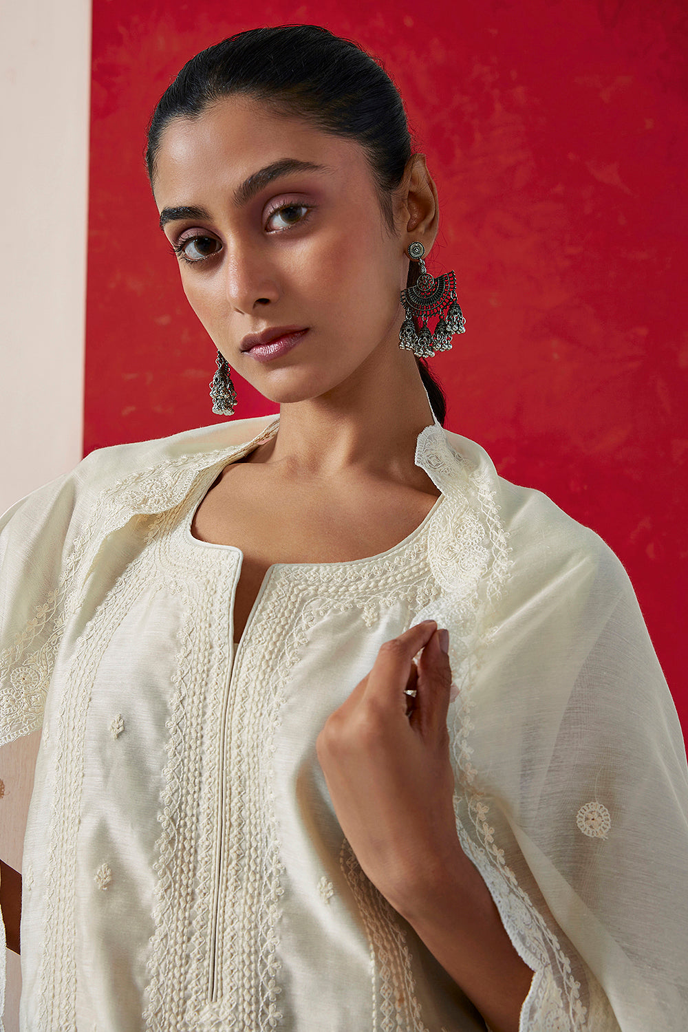 Zariya Off-White Chanderi Embroidered Suit Set | HER-388