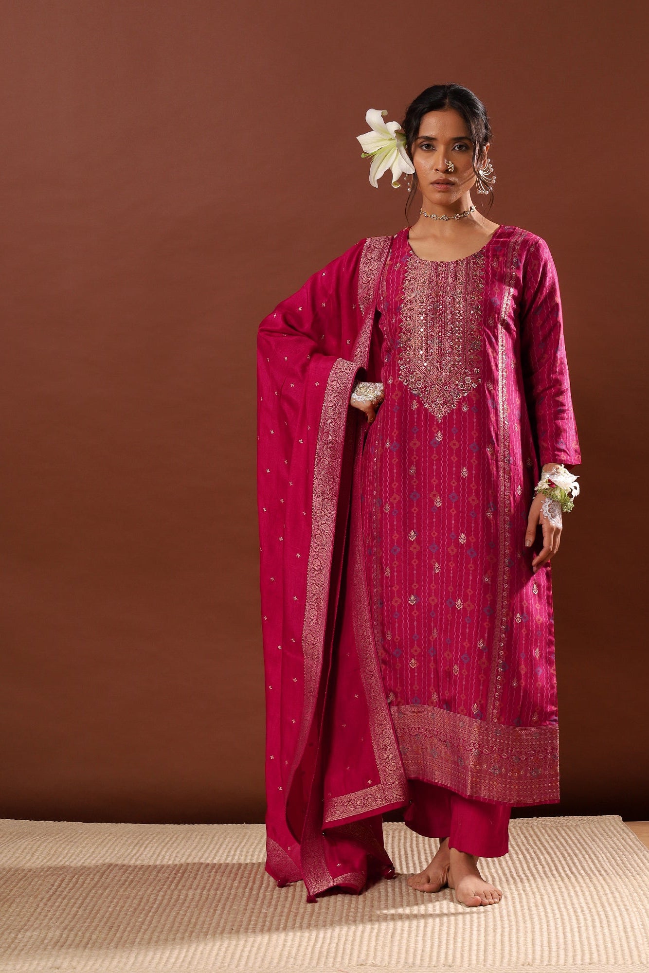 Gul Pink Dola Jacquard Suit Set | HER-484