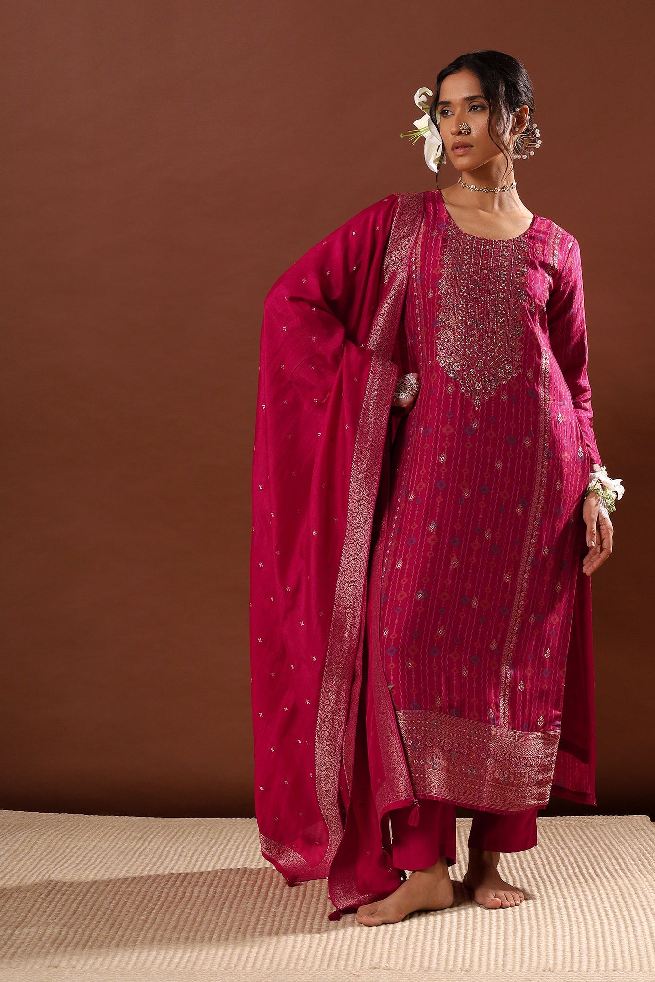 Gul Pink Dola Jacquard Suit Set | HER-484