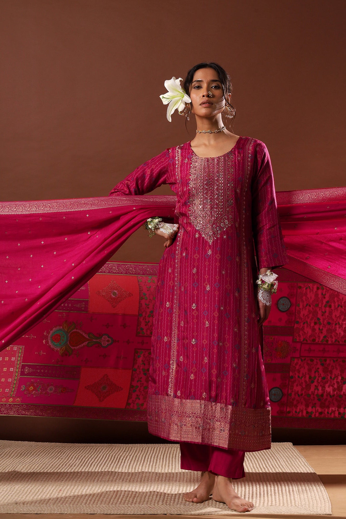 Gul Pink Dola Jacquard Suit Set | HER-484