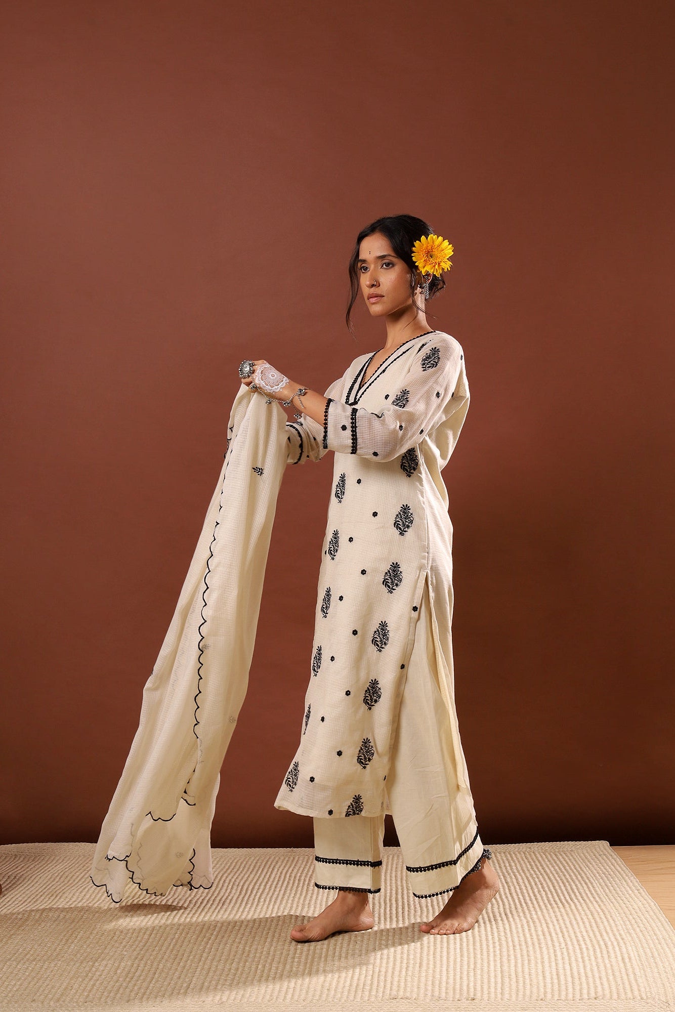 Zehra Off-White Kota Doria Suit Set | HER-502