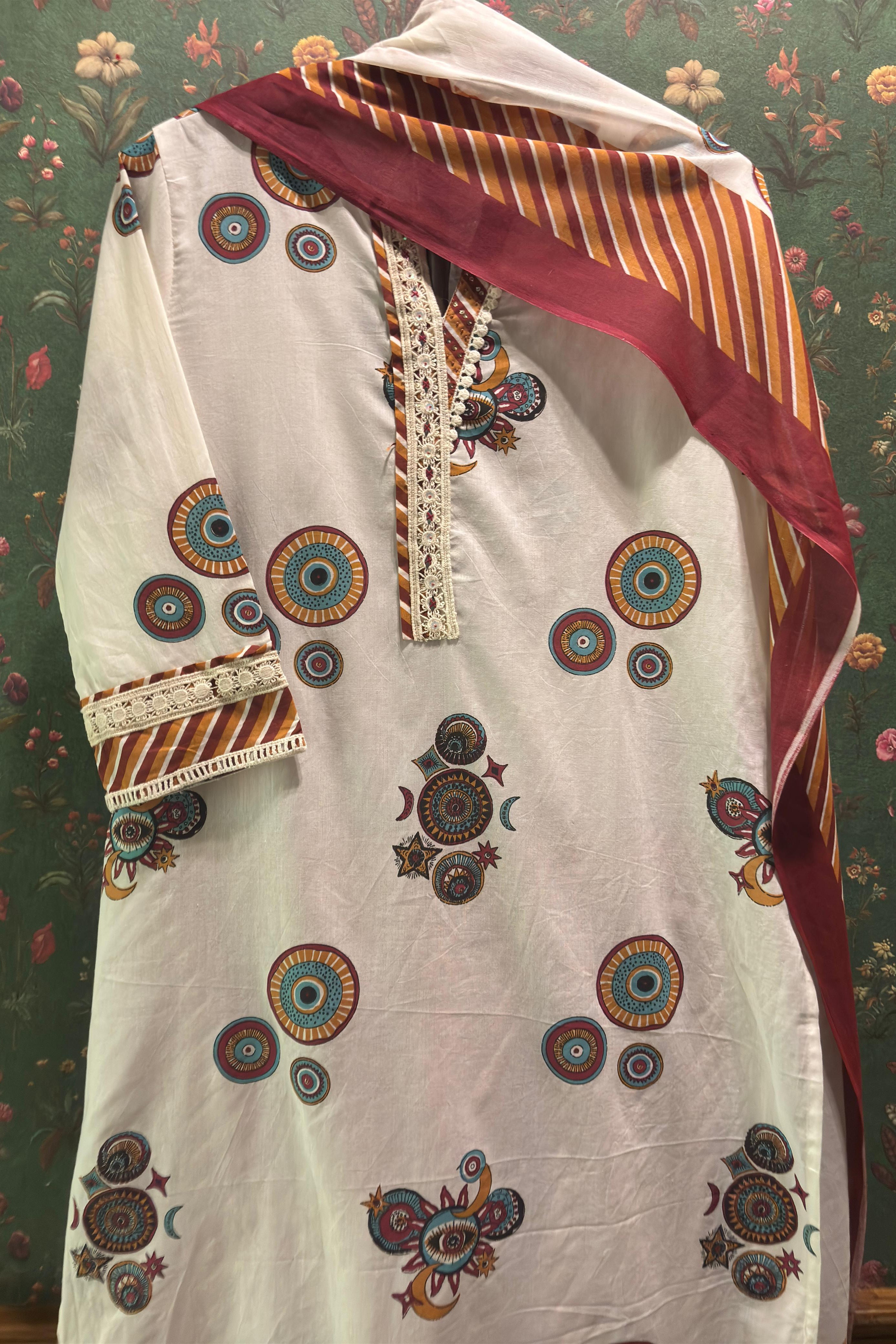 White Straight Fit Cotton Suit Set (With Pants and Dupatta)