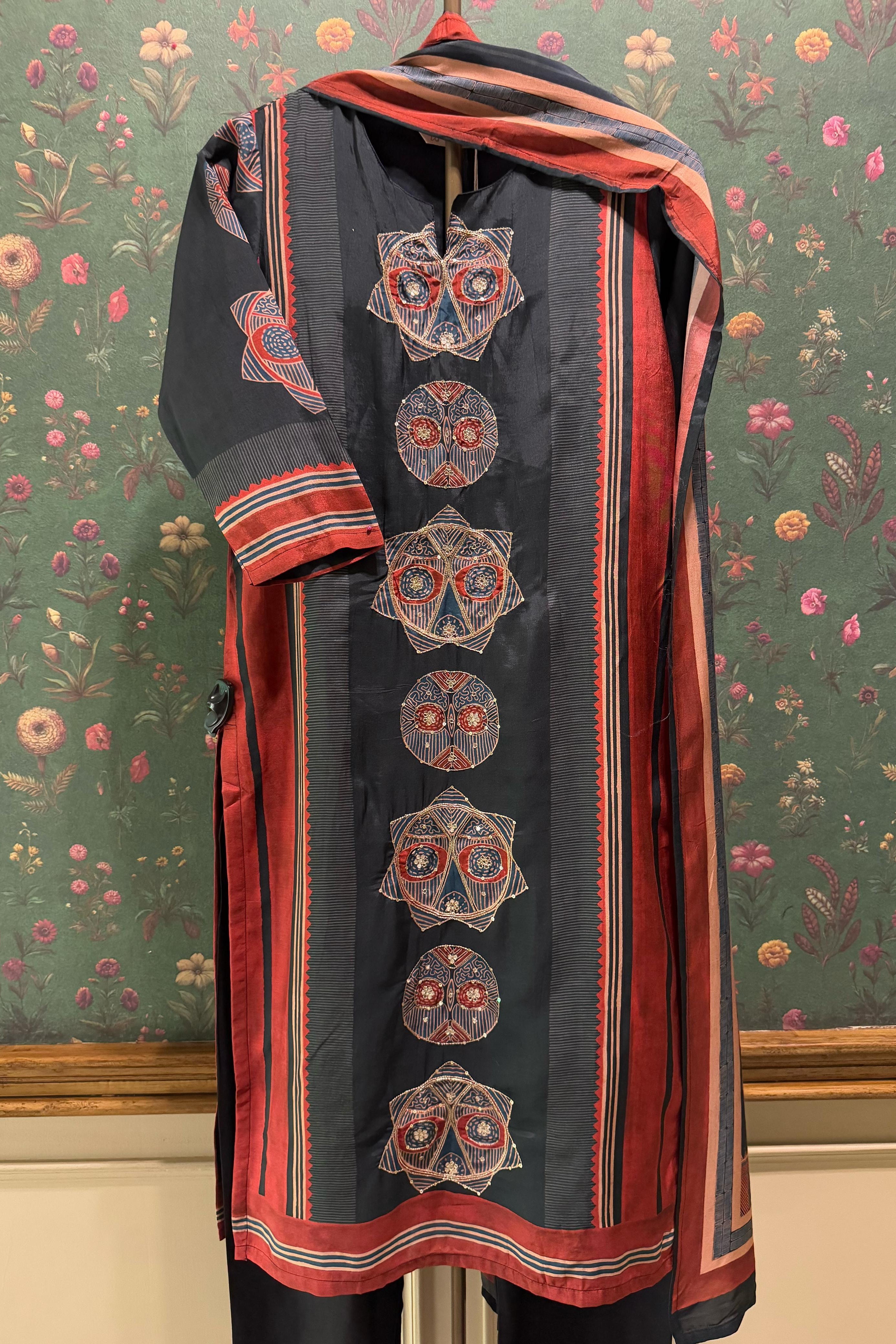 Black Muslin Suit Set | HER-393