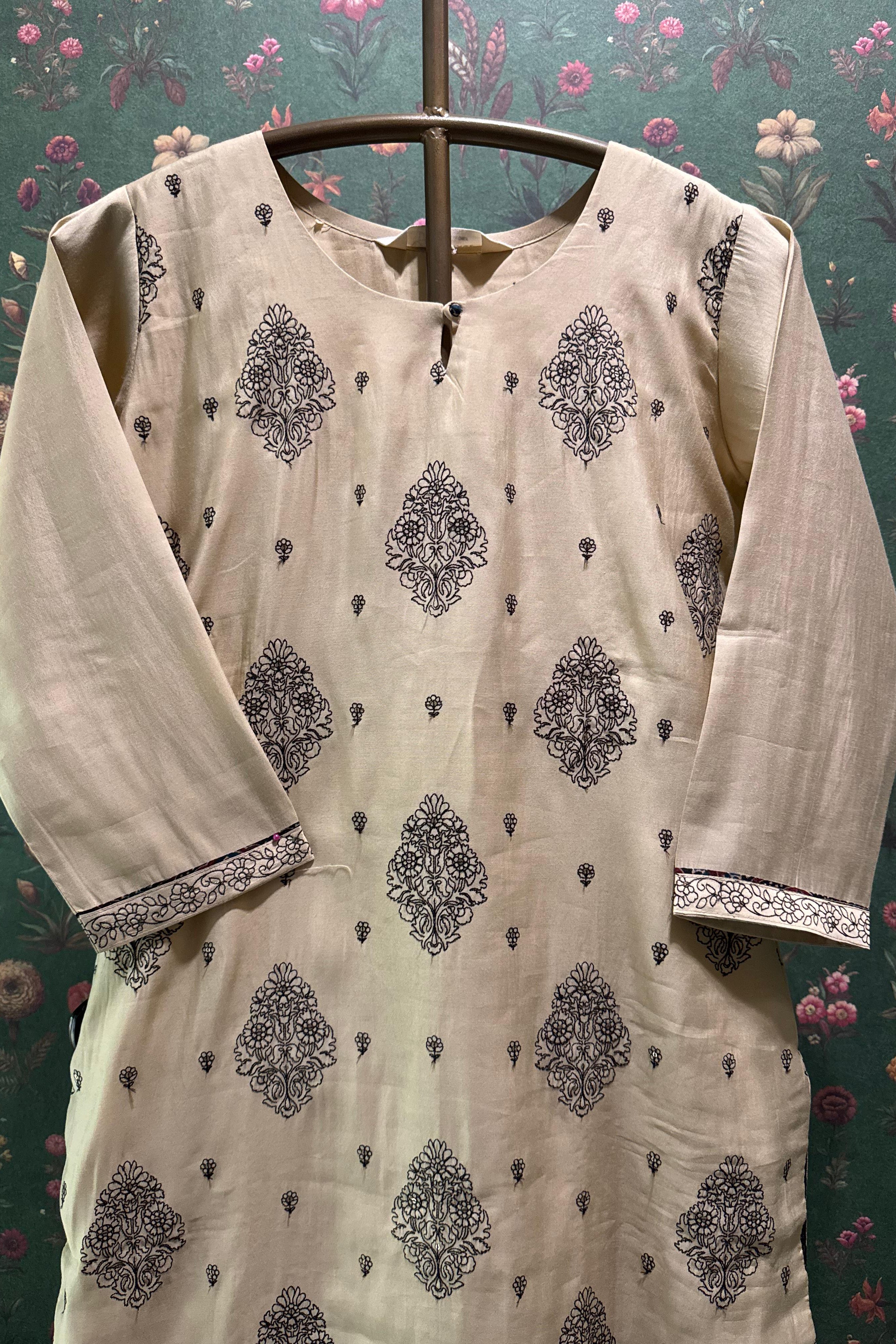 Beige Chanderi-Silk Suit Set (with Ajrak Dupatta)