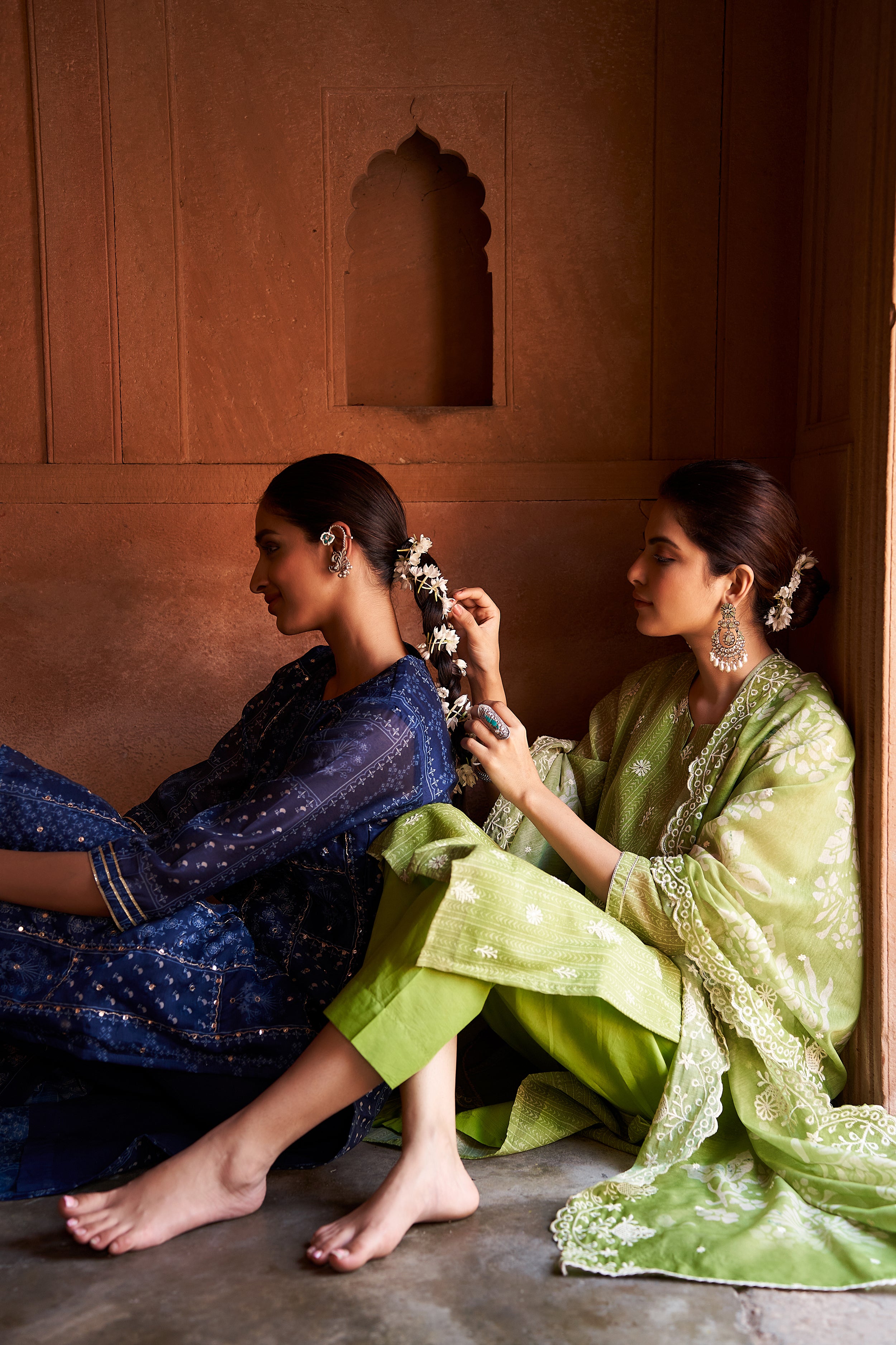 Bright Green Chanderi Suit Set (With Pants and Dupatta)