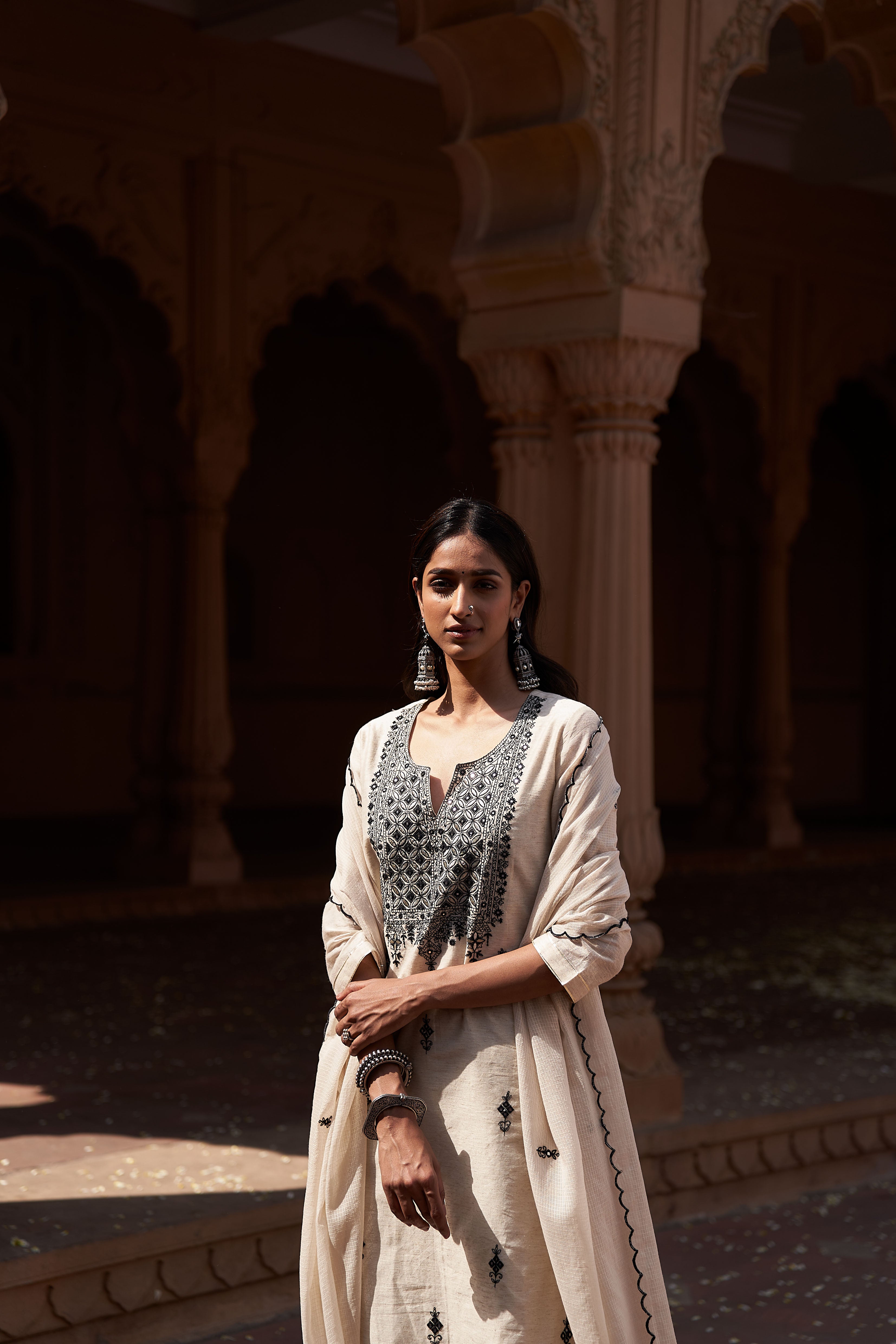 Off-White Jute Chanderi Suit Set | HER-195