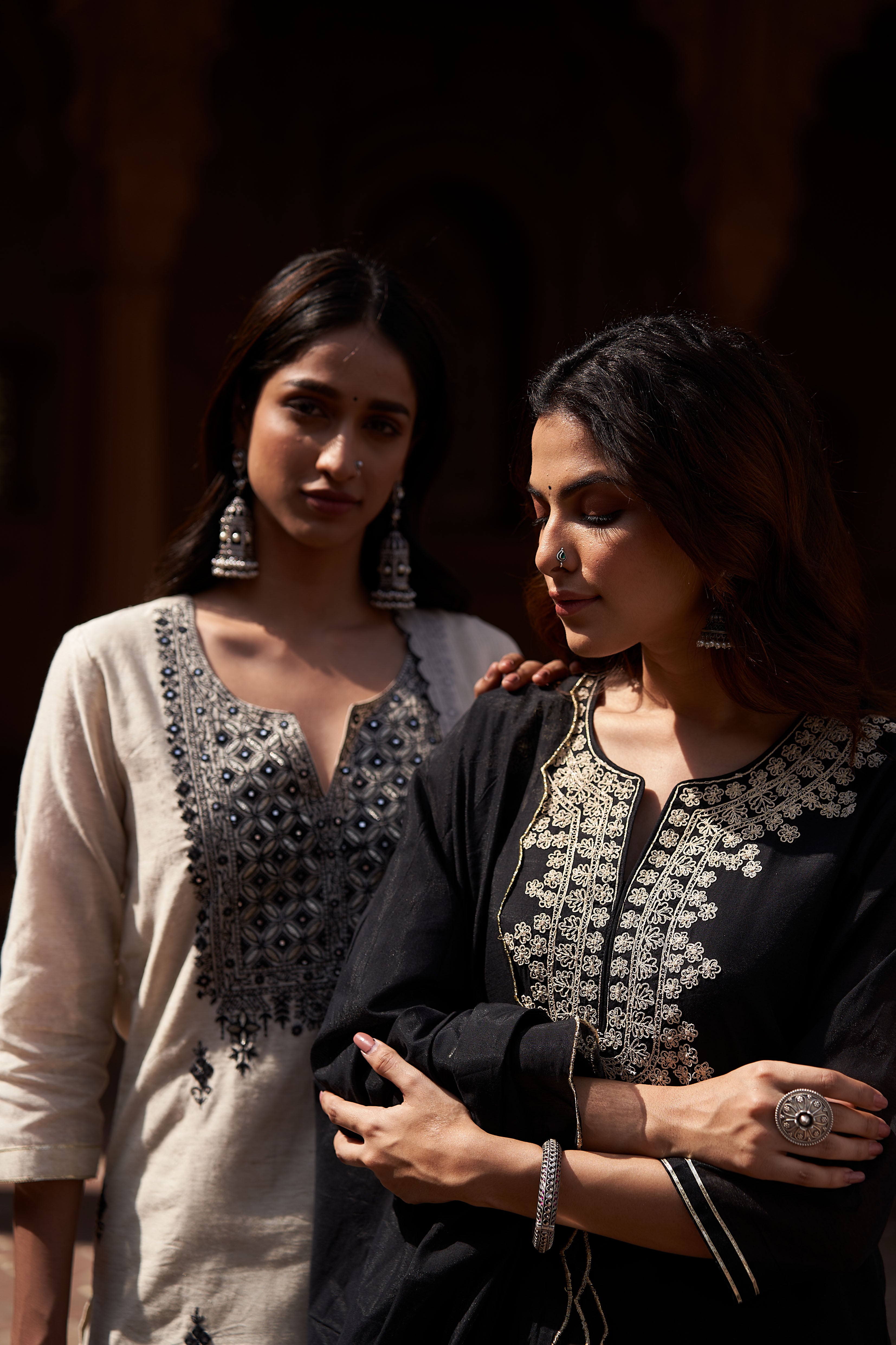 Off-White Jute Chanderi Suit Set | HER-195