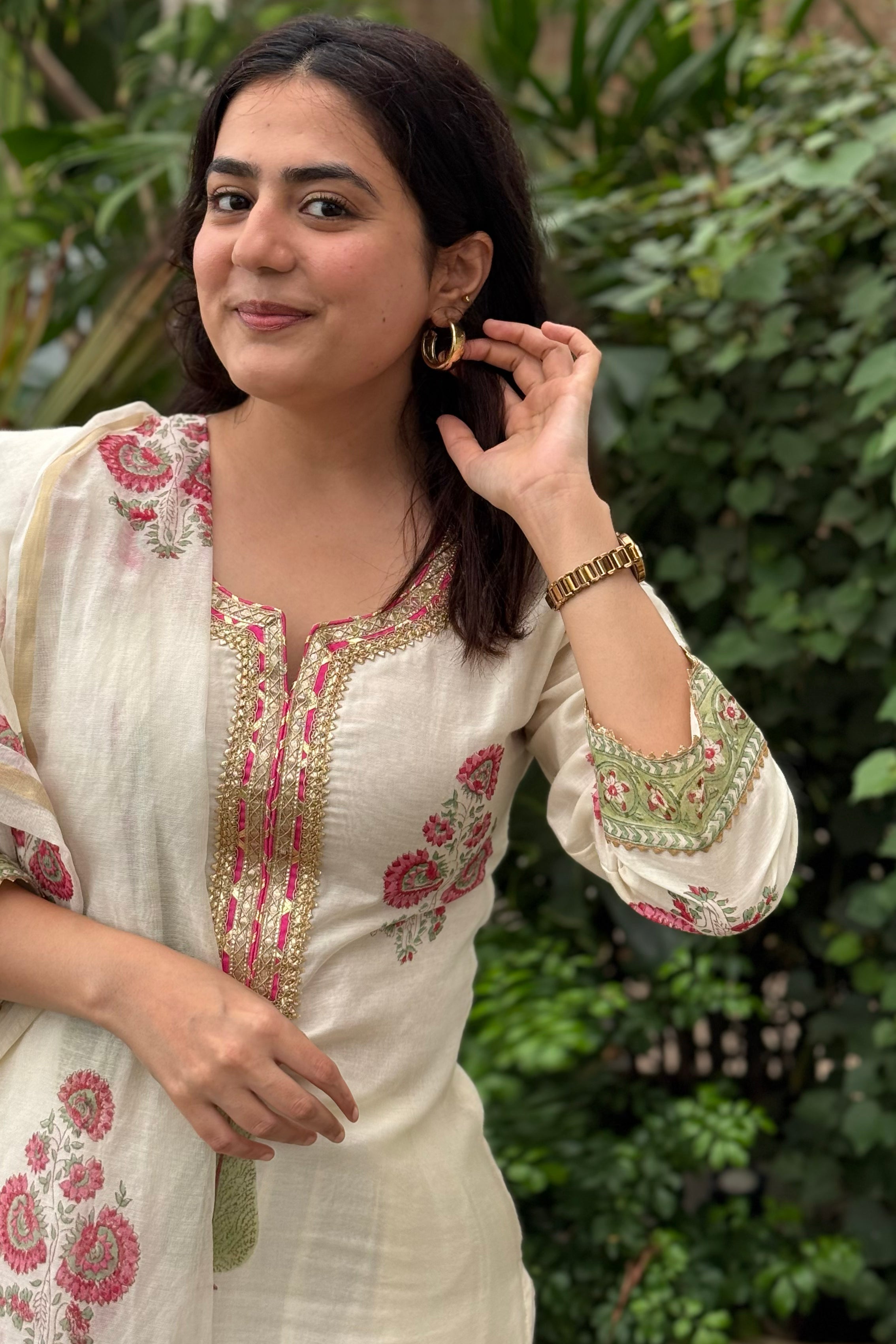 Ivory White Floral Printed Chanderi Suit Set x Vaani