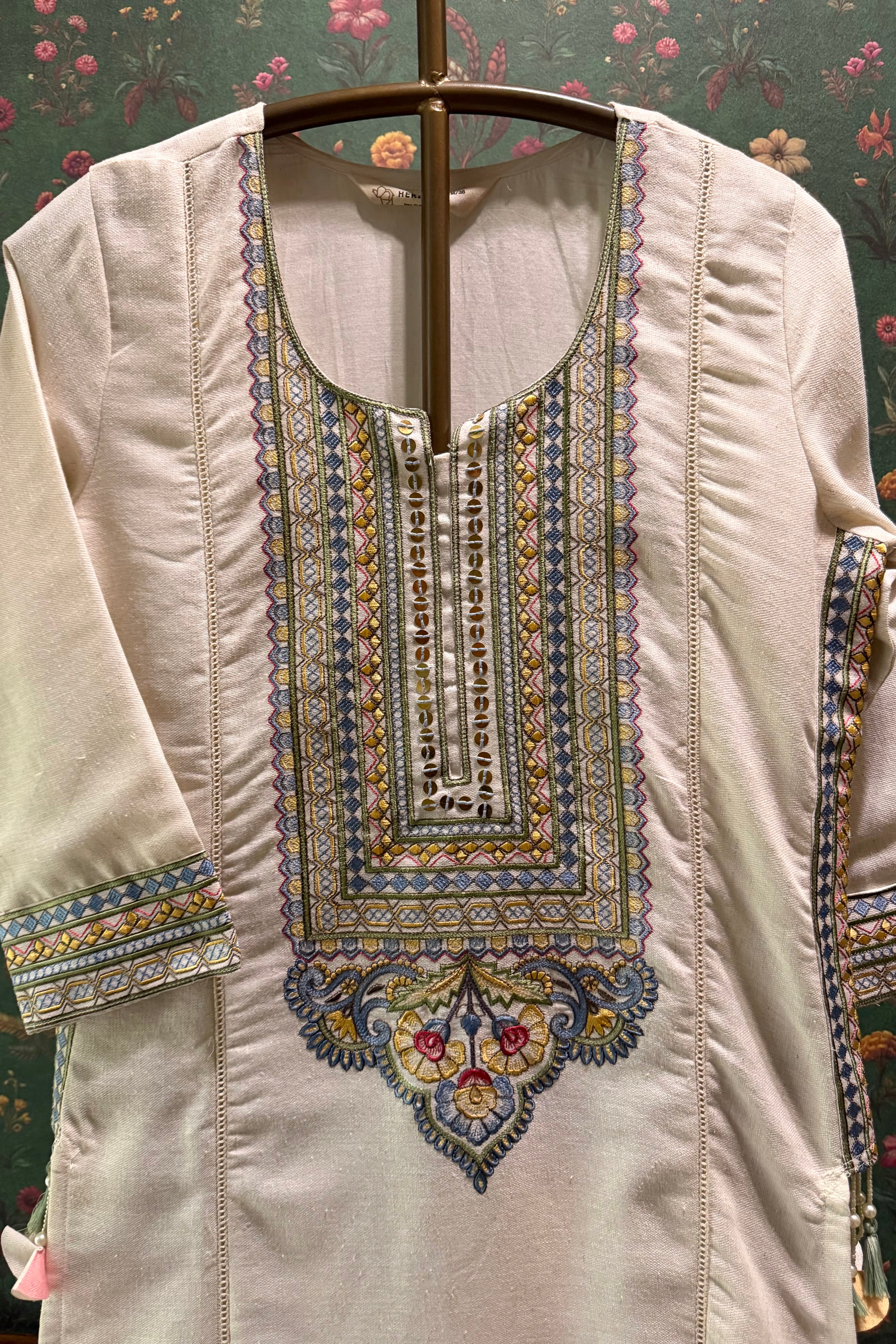 Ivory Meadow Embroidered Co-ord Set x Srishti Bhasin | HER-629