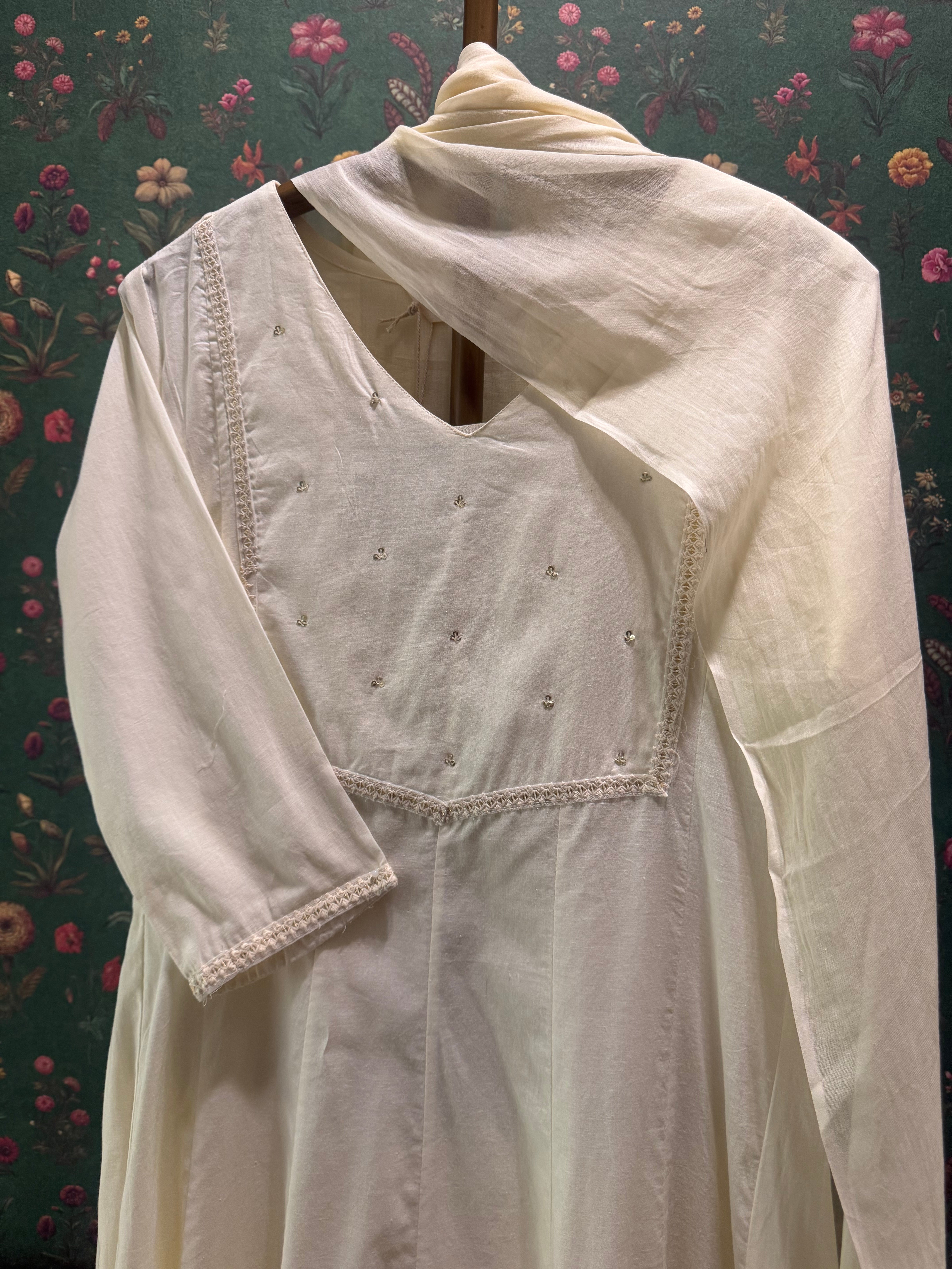 Ivory White A-Line Cotton Suit Set | HER-685