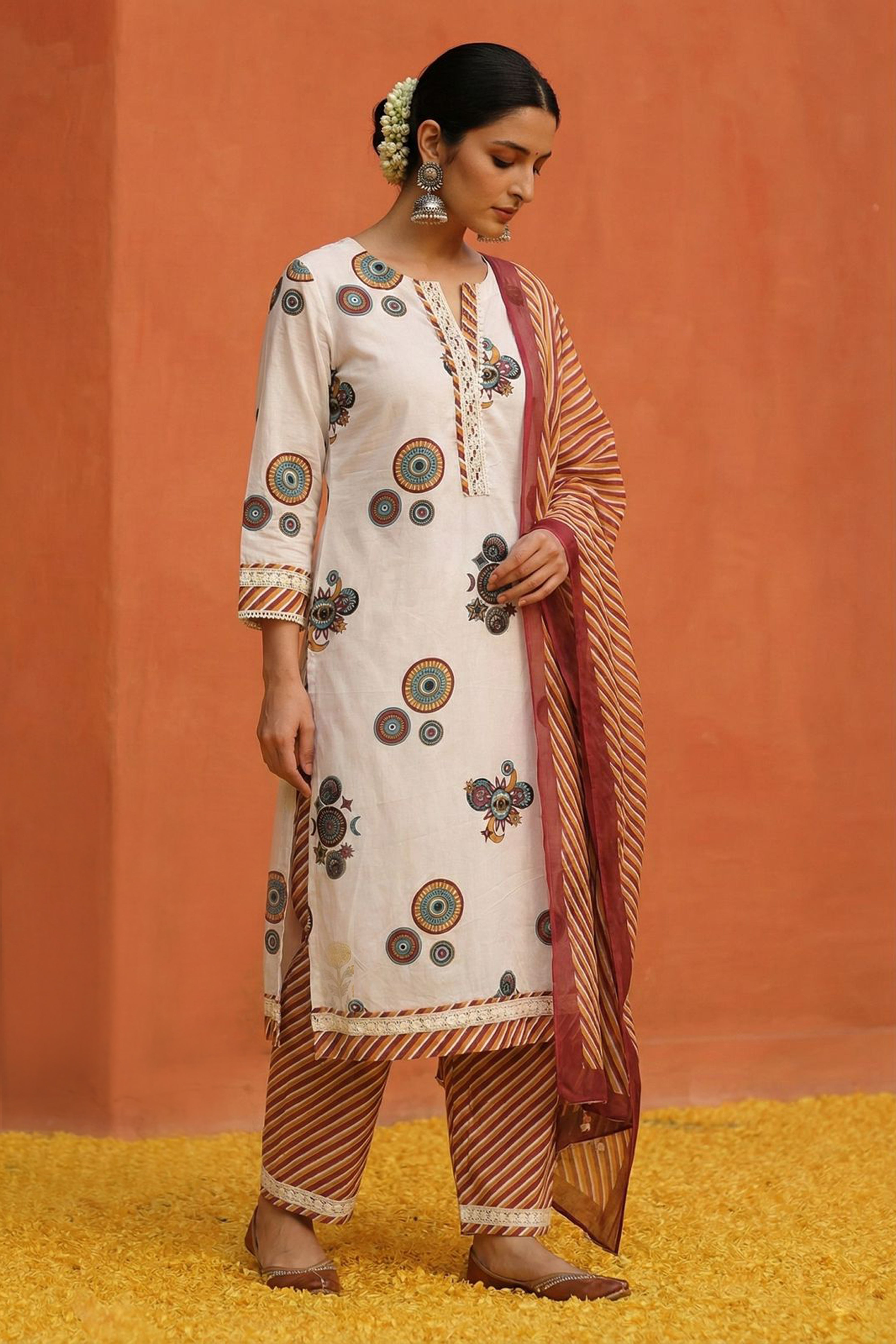 White Straight Fit Cotton Suit Set | HER-477