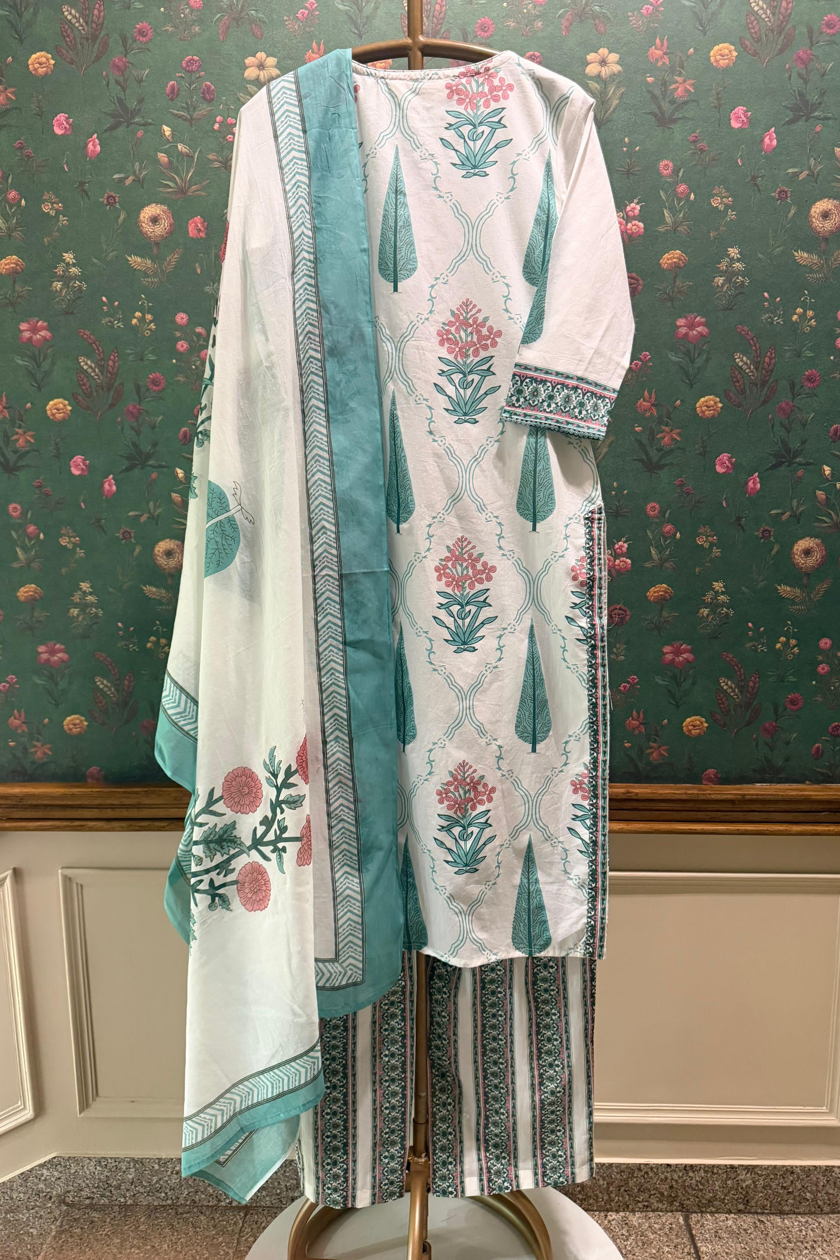 Neelima Blossom Aqua Green Printed Suit Set | HER-750