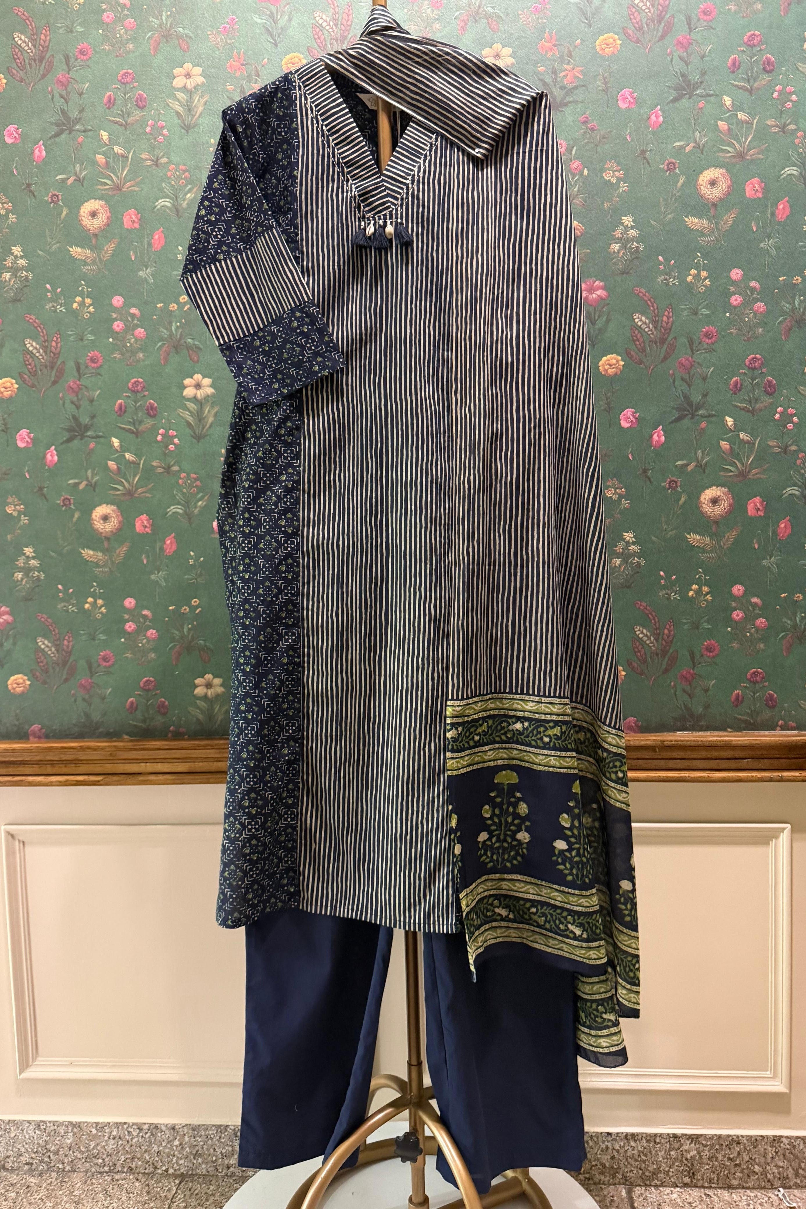 Rekha Ajrakh Blue Suit Set | HER-678