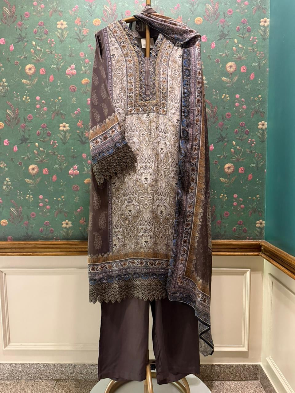 Mocha Brown Pure Crepe Suit Set | HER-633