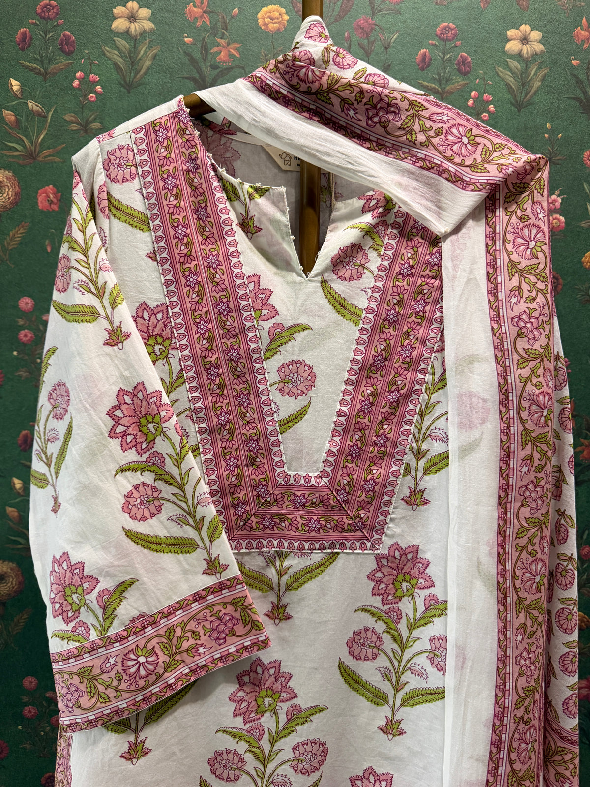 Pink Floral Cotton Printed Farshi Salwar Suit Set