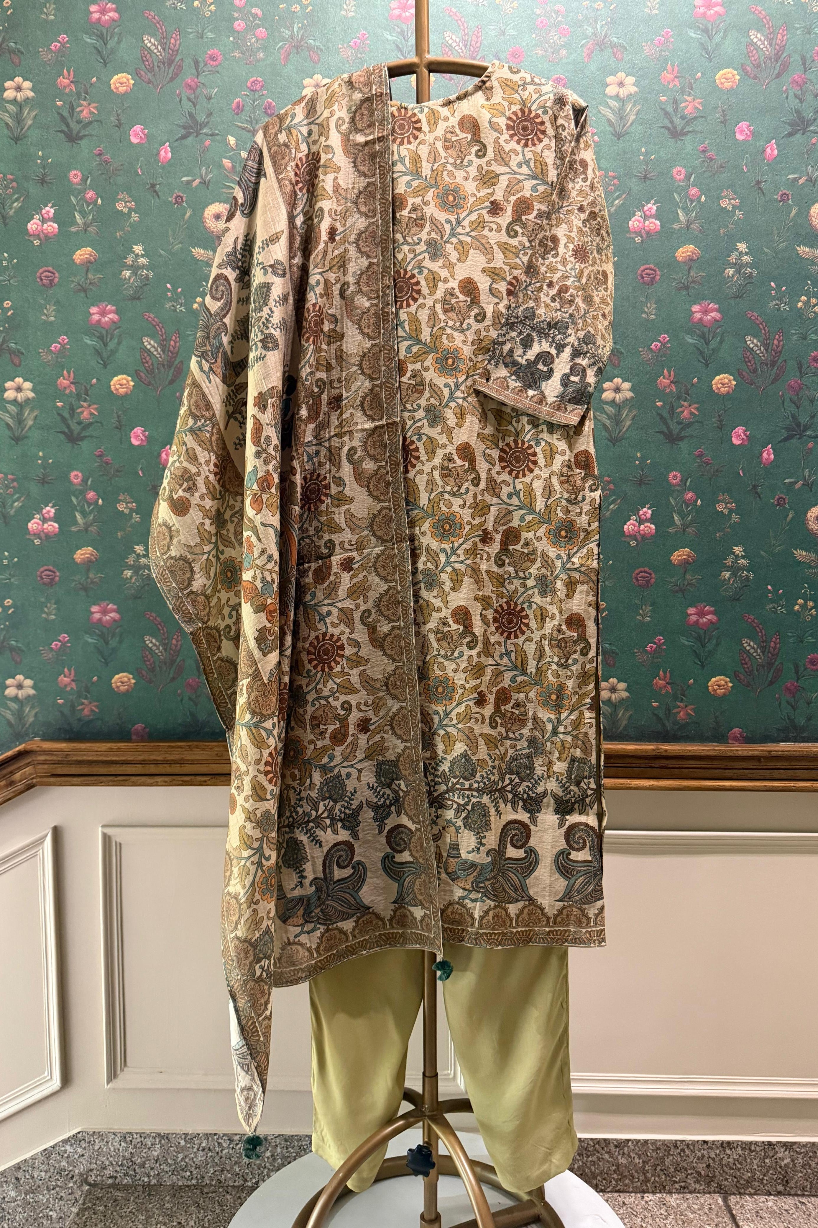 Gulistan Chanderi Suit Set | HER-656