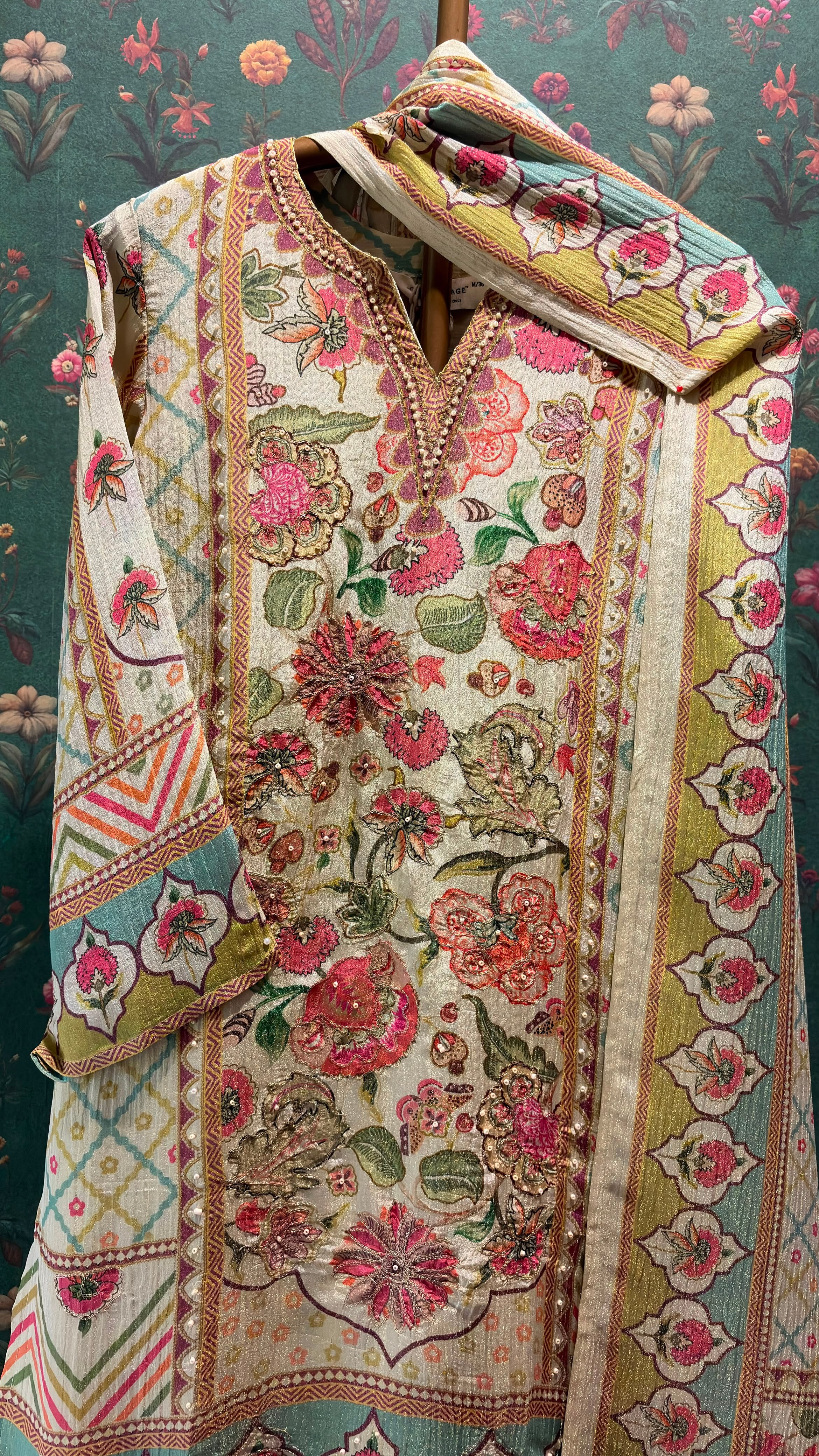 Ecru/Beige Crushed Tissue Floral Suit Set | HER-776