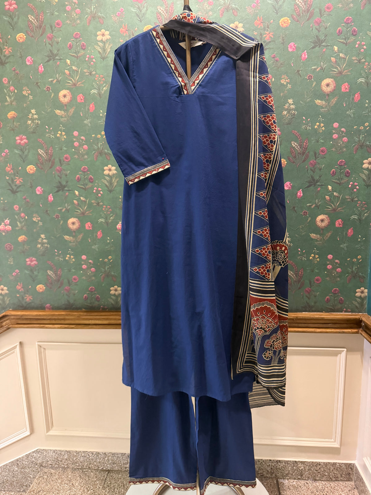Indigo Blue Classic Cotton Suit Set | HER-682