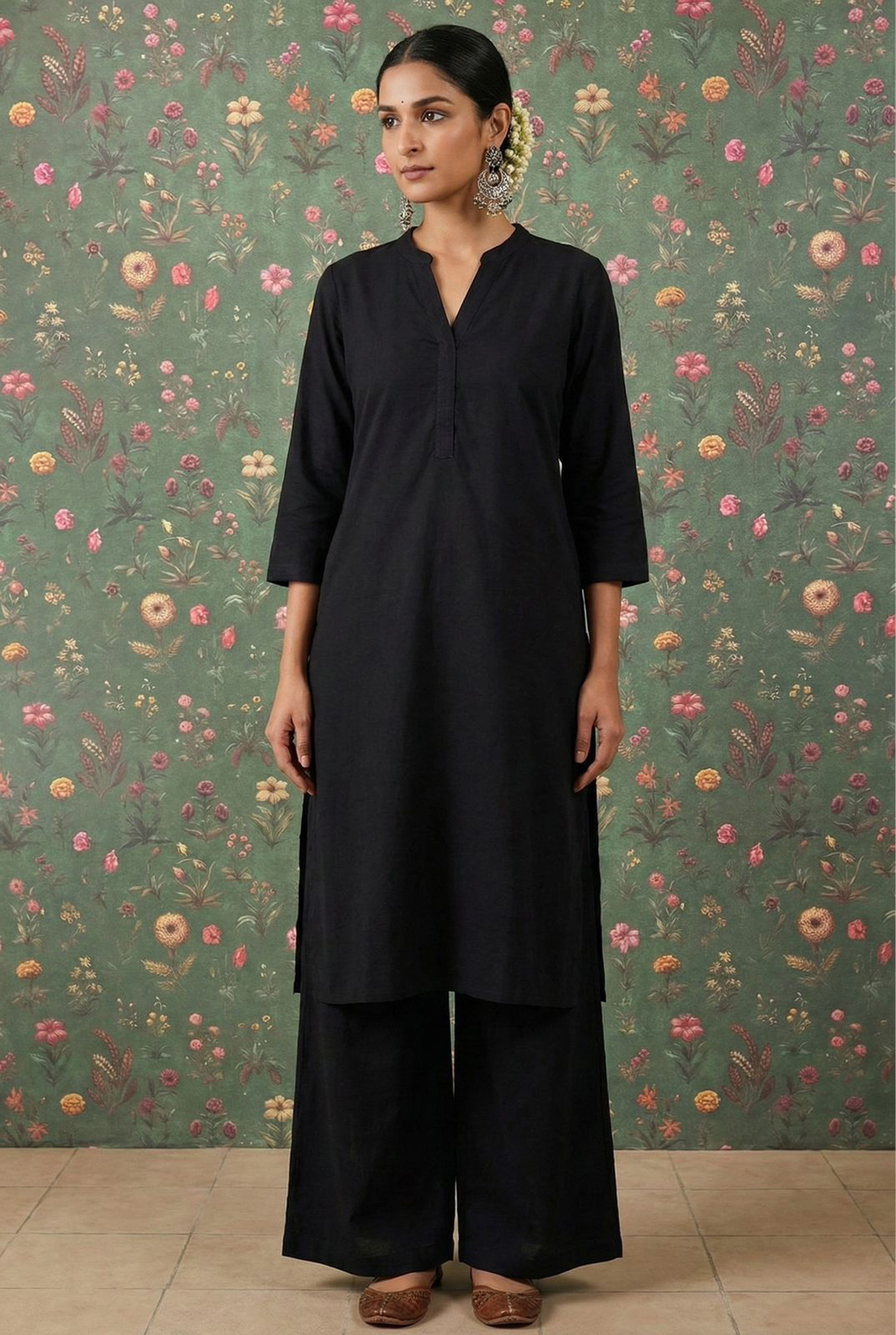 Black Minimal Kurta/Co-ord Set | HER-527