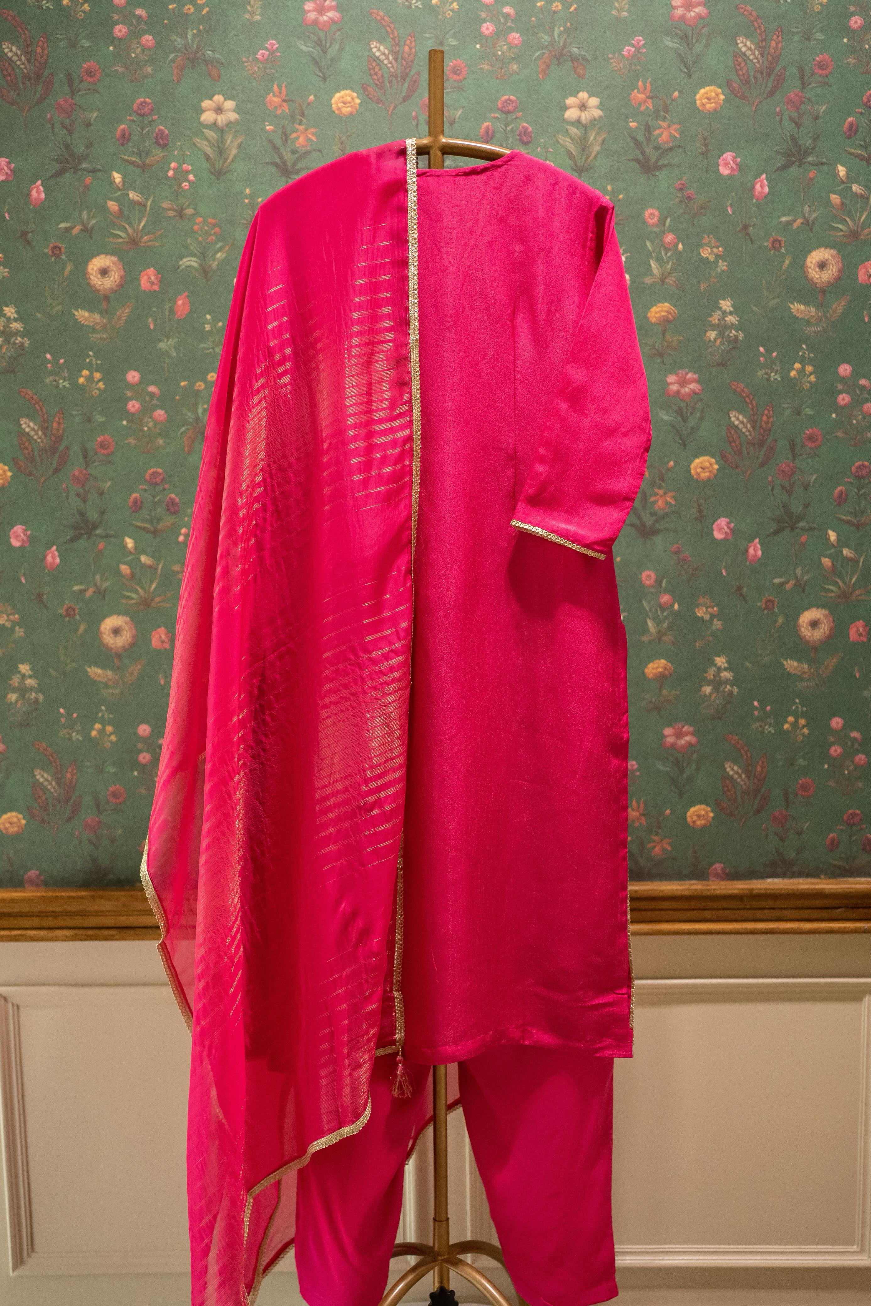 Rangrez Pink Banarasi Brocade Suit Set | HER-562 PINK