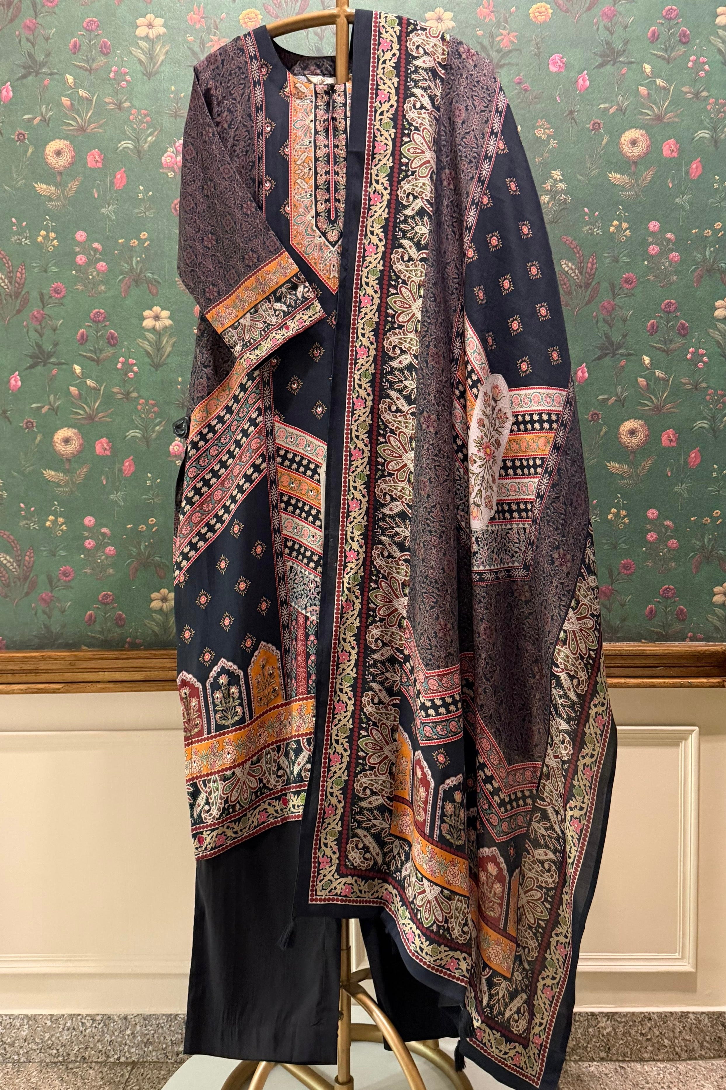 Black Kashmiri Mosaic Printed Suit Set | HER-570