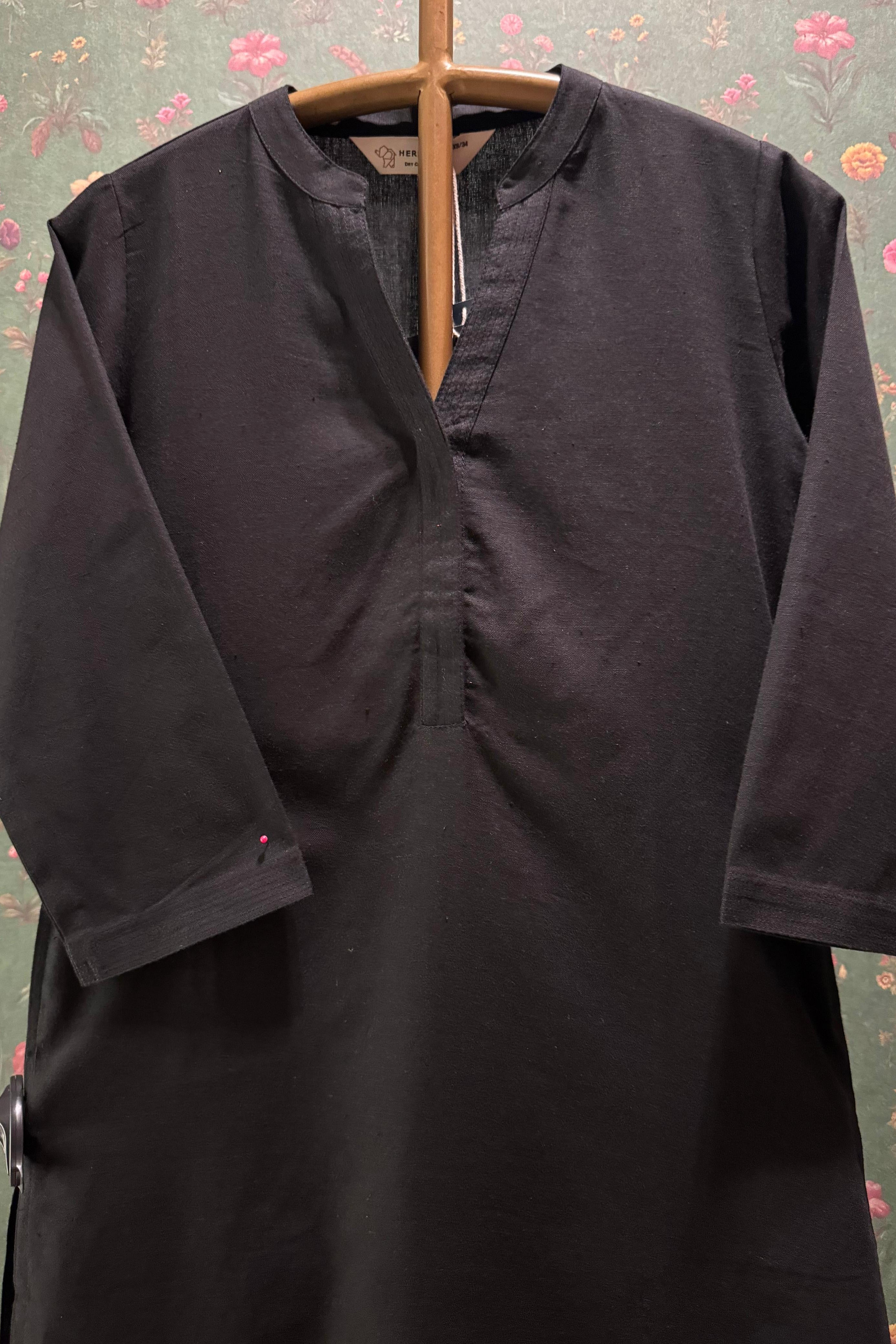 Black Minimal Kurta/Co-ord Set | HER-527