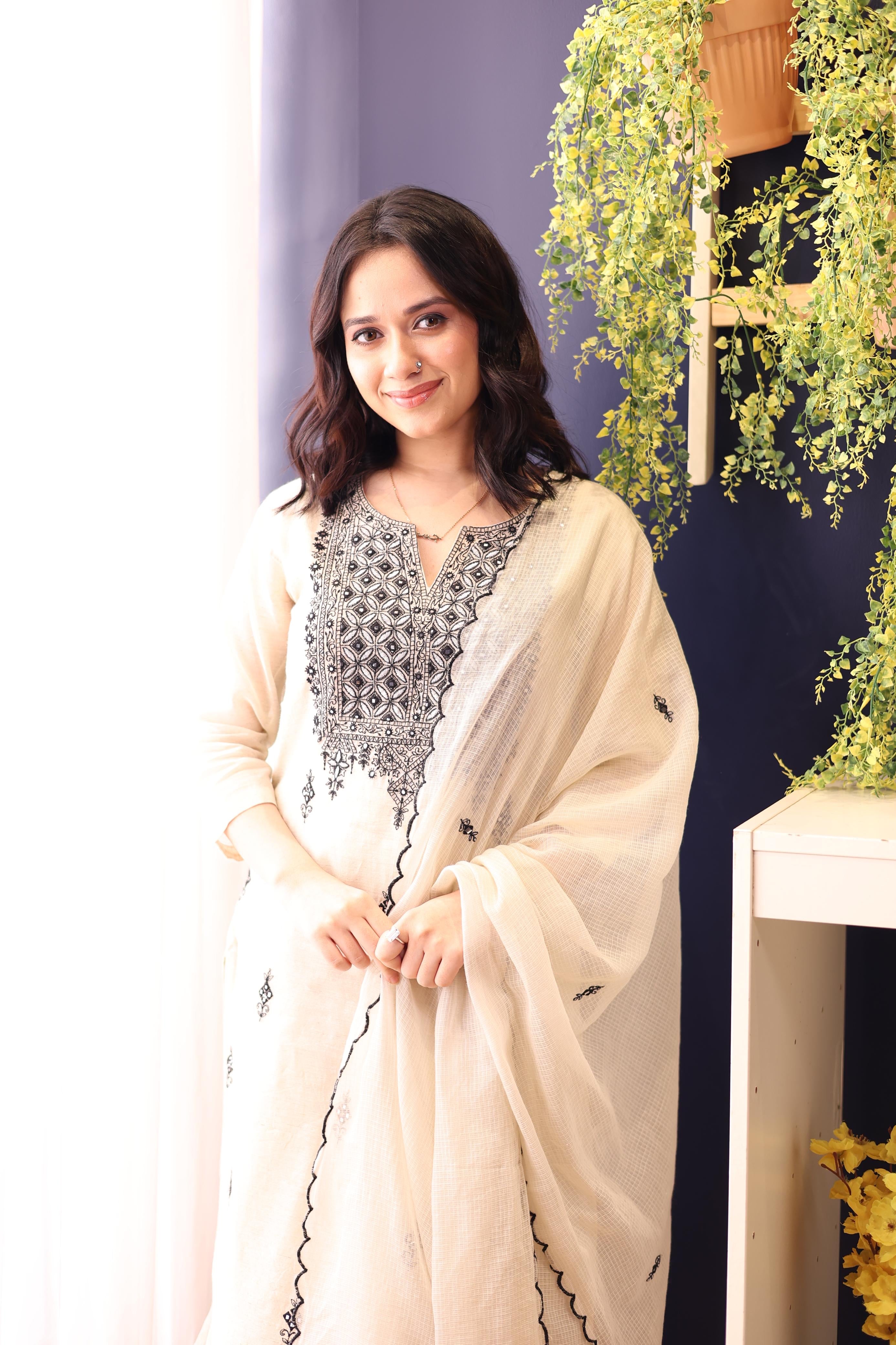 Off-White Jute Chanderi Suit Set | HER-195