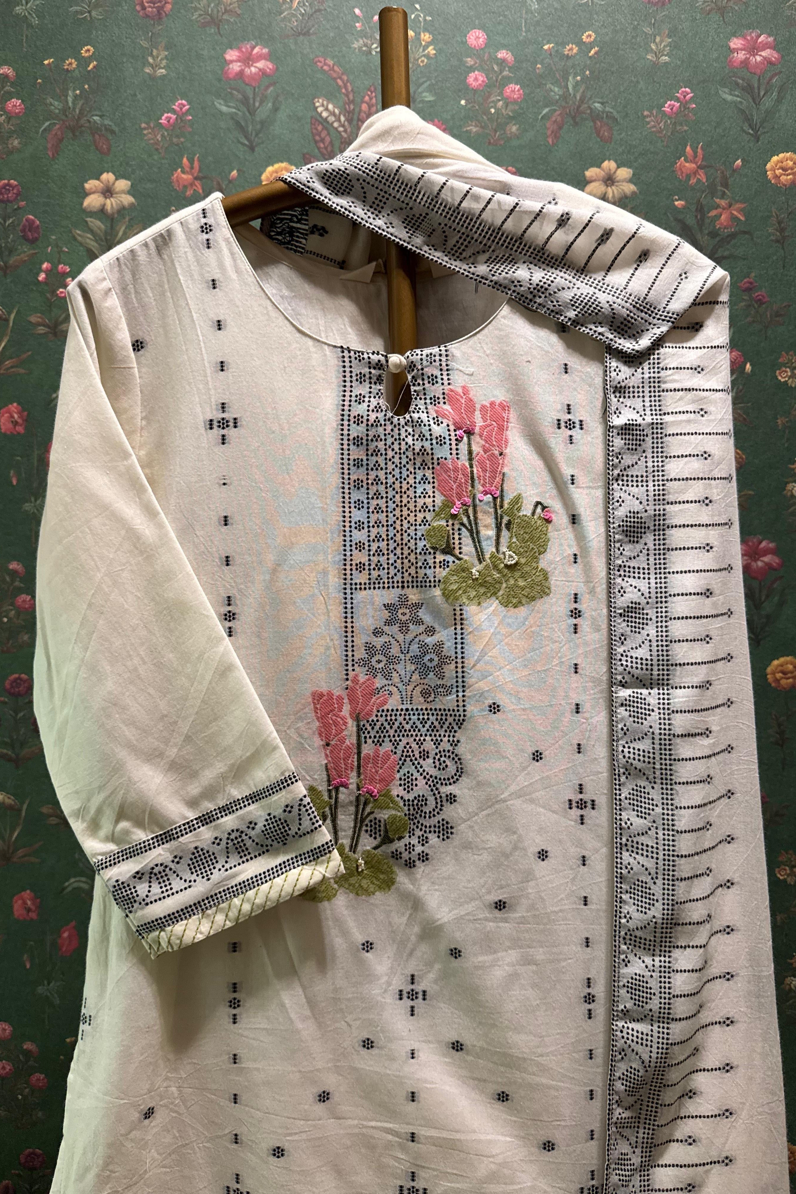 Inaaya Off-White Cotton Suit Set | HER-548