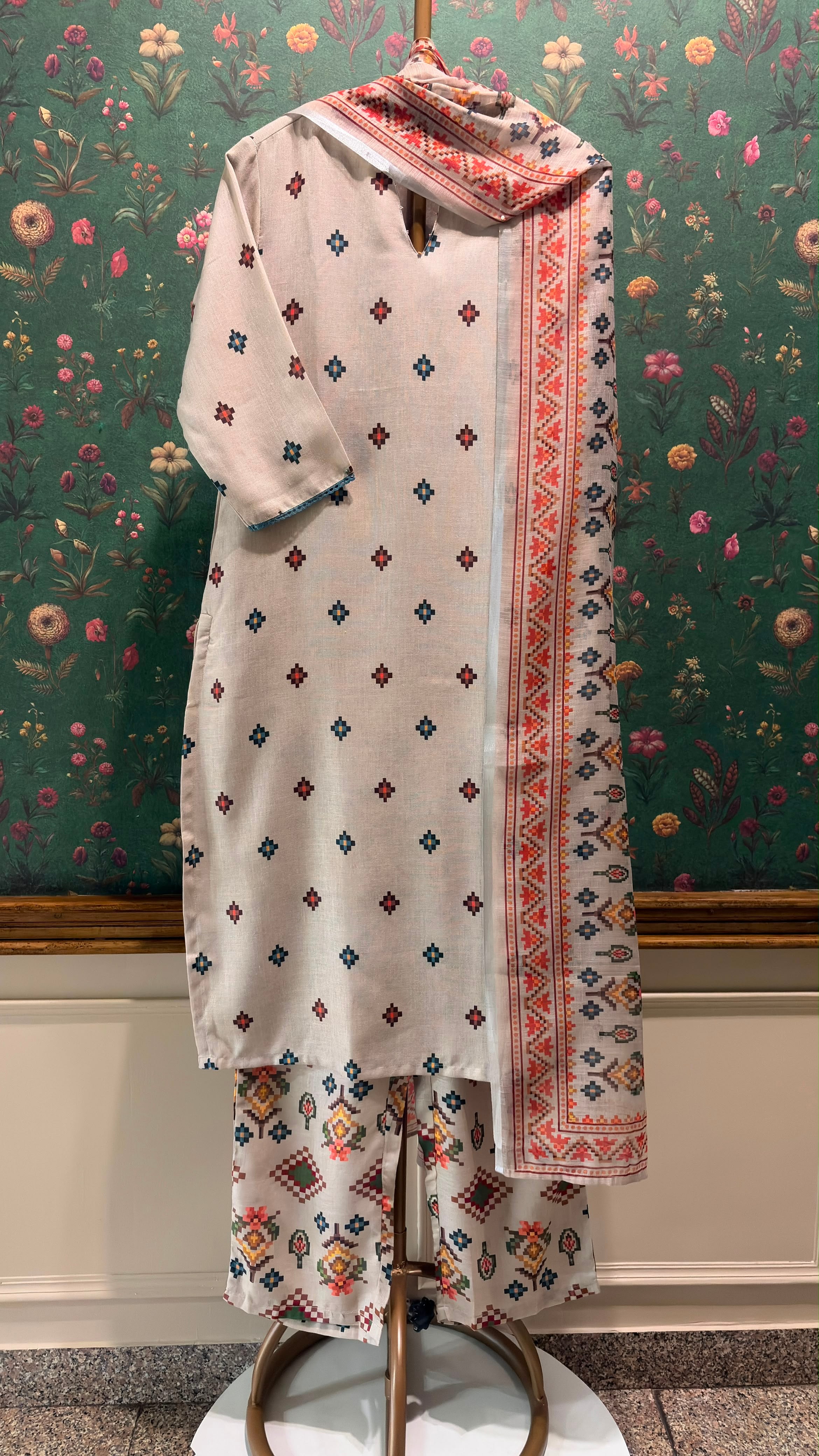 Ivory Linen Printed Suit Set | HER-641