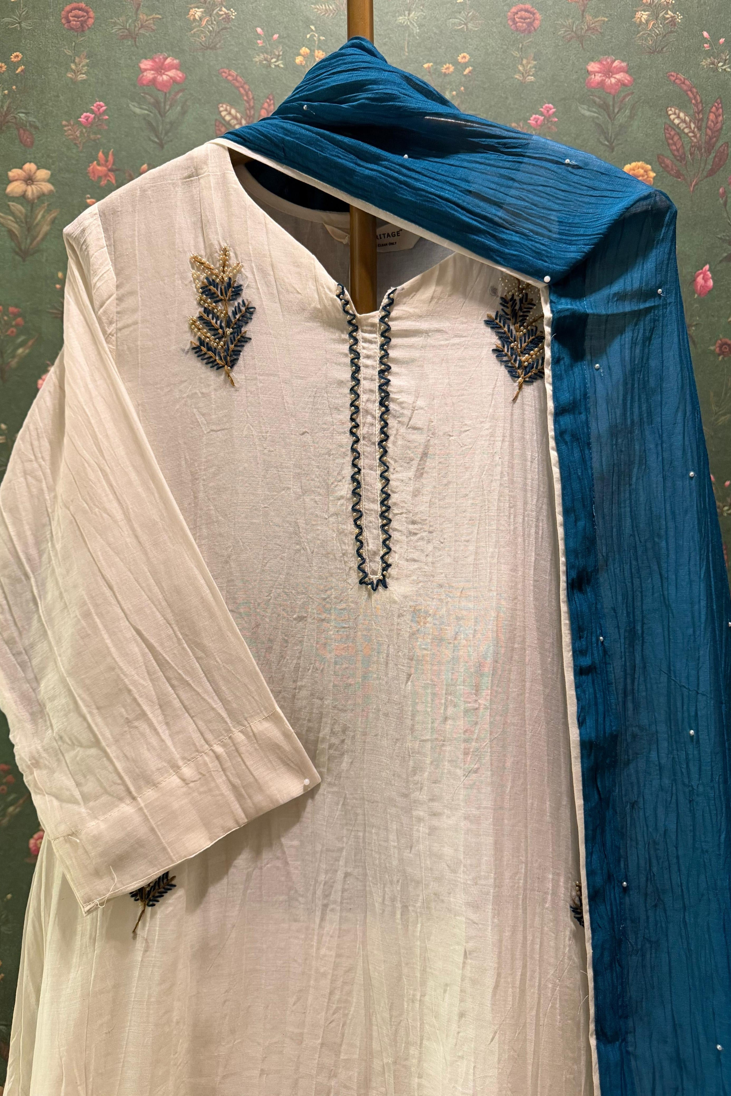 Vanyara Ivory A-Line Suit Set | HER-625