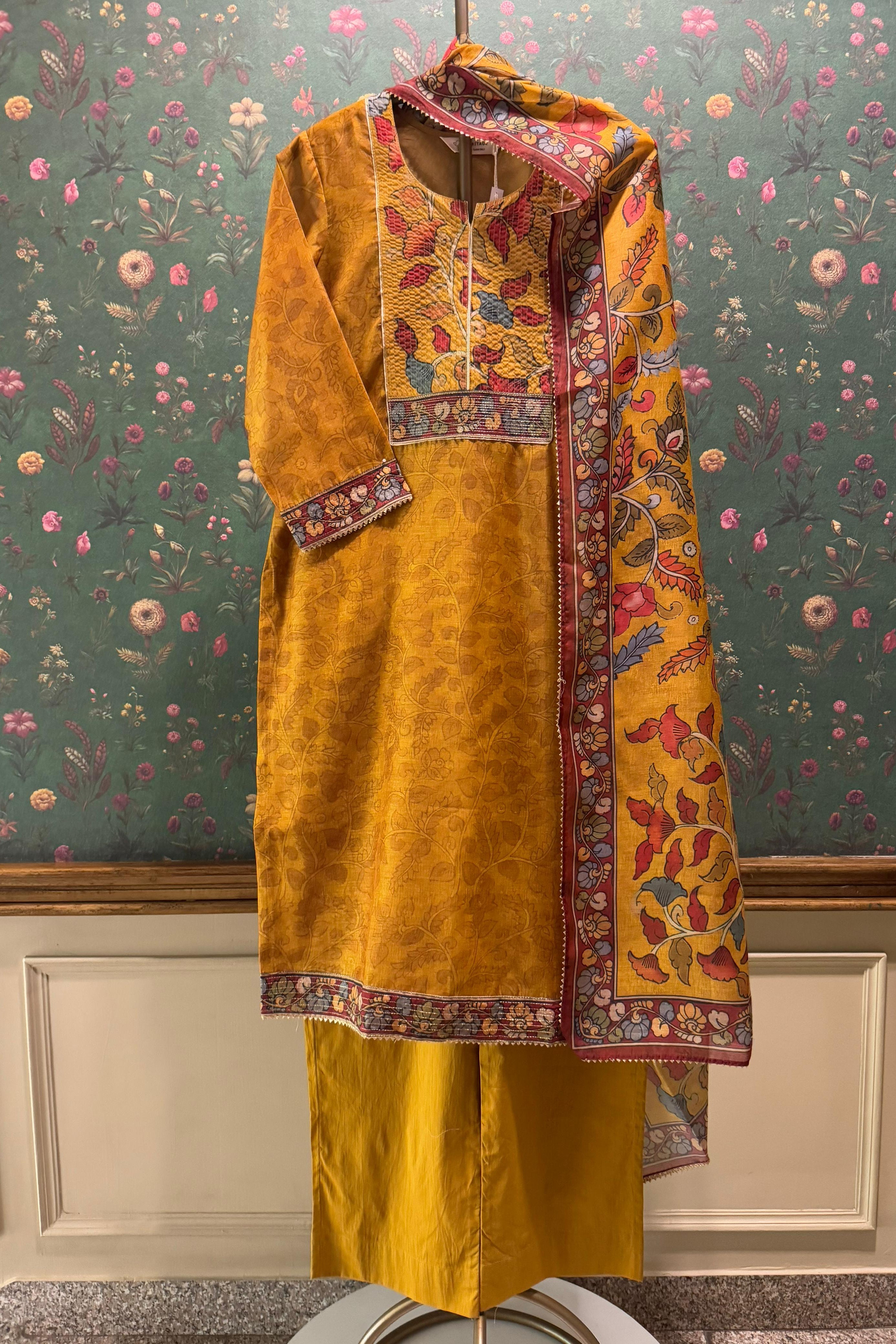 Sunehri Bagh Chanderi Suit Set