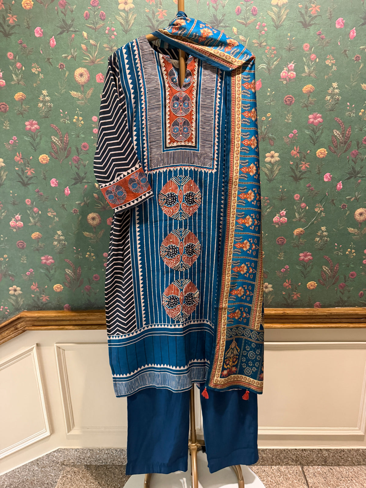 Indigo Motif Printed Muslin Suit Set