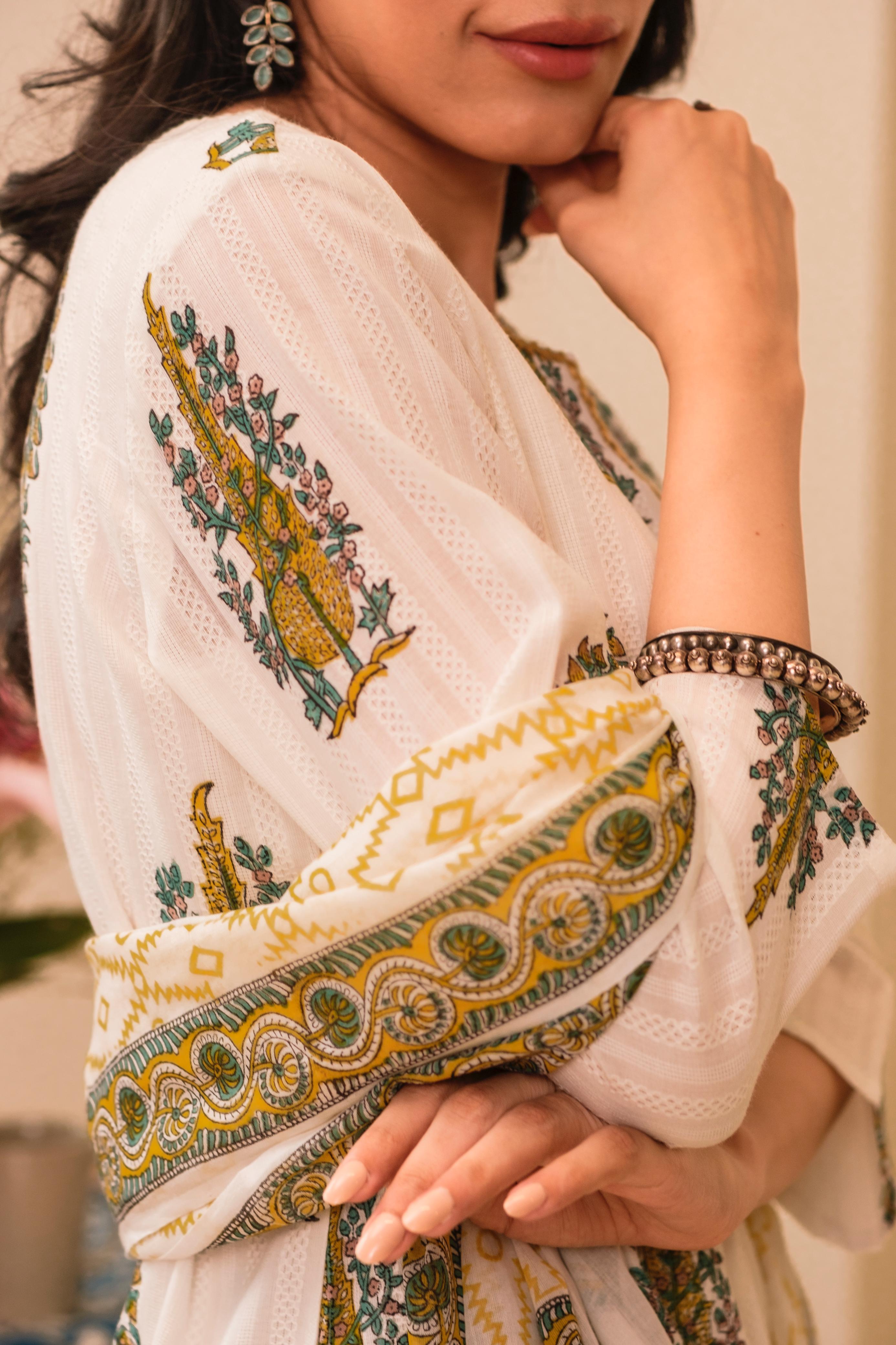 White Paisley Handblock Cotton Suit Set | HER-536