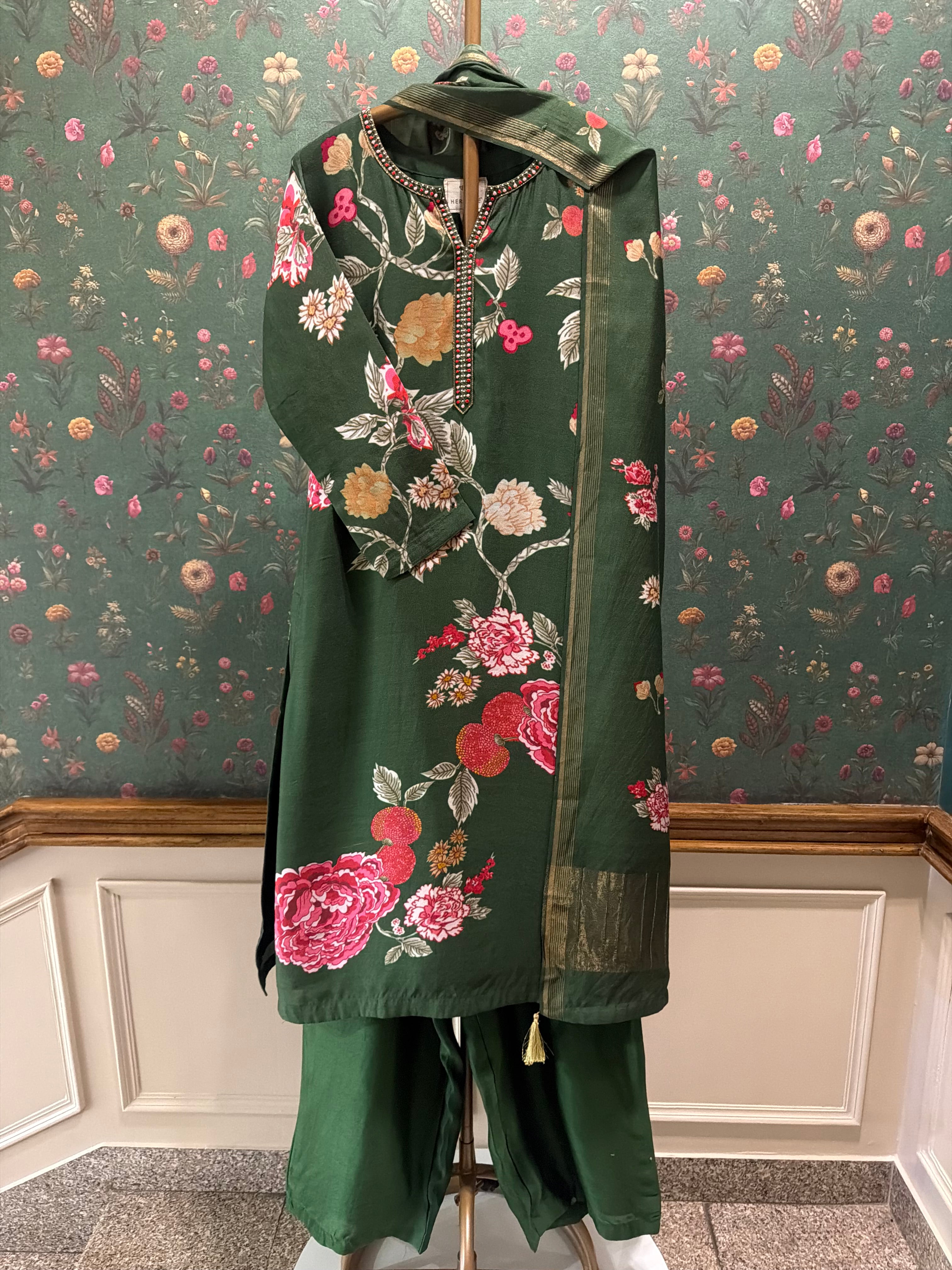 Emerald Green Floral Chanderi Suit Set | HER-605