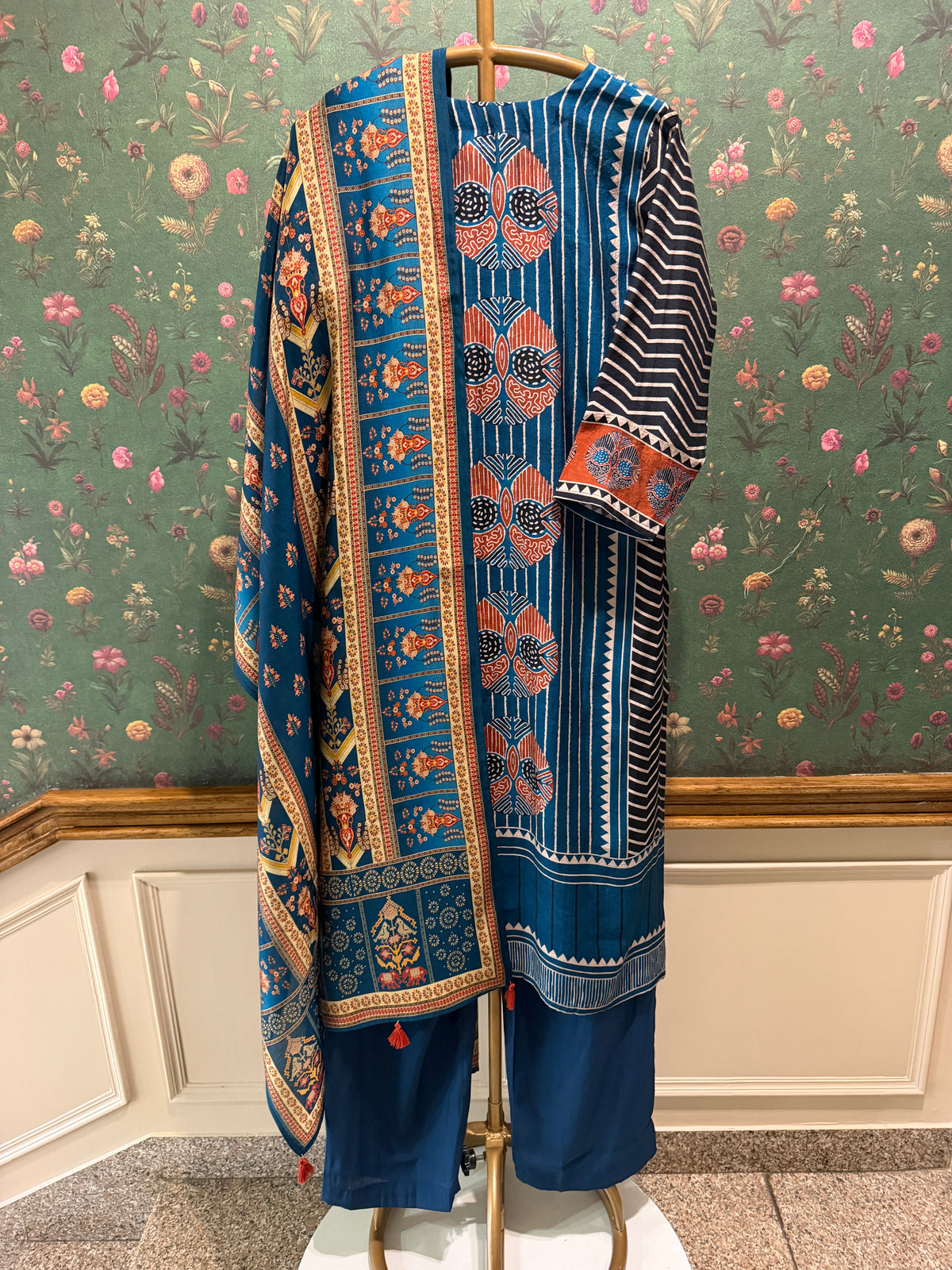 Indigo Motif Printed Muslin Suit Set