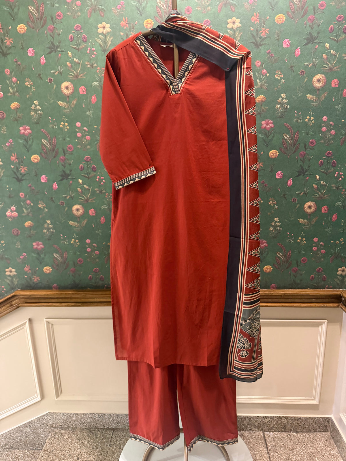 Rust Red Classic Cotton Suit Set | HER-682
