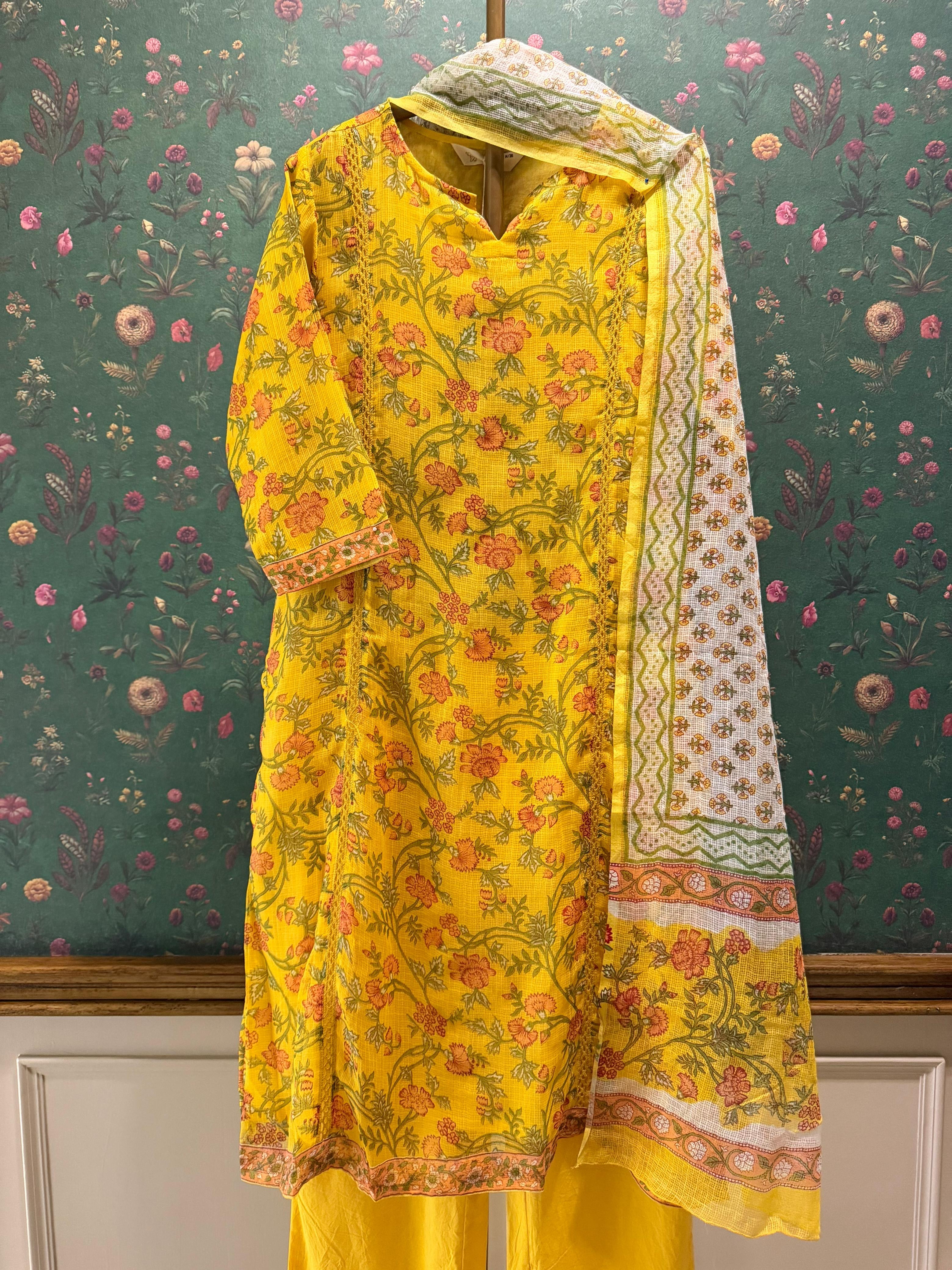 Yellow Floral Printed Kota Doria Suit Set,with Kota Doria Dupatta x Gurdeep | HER-756