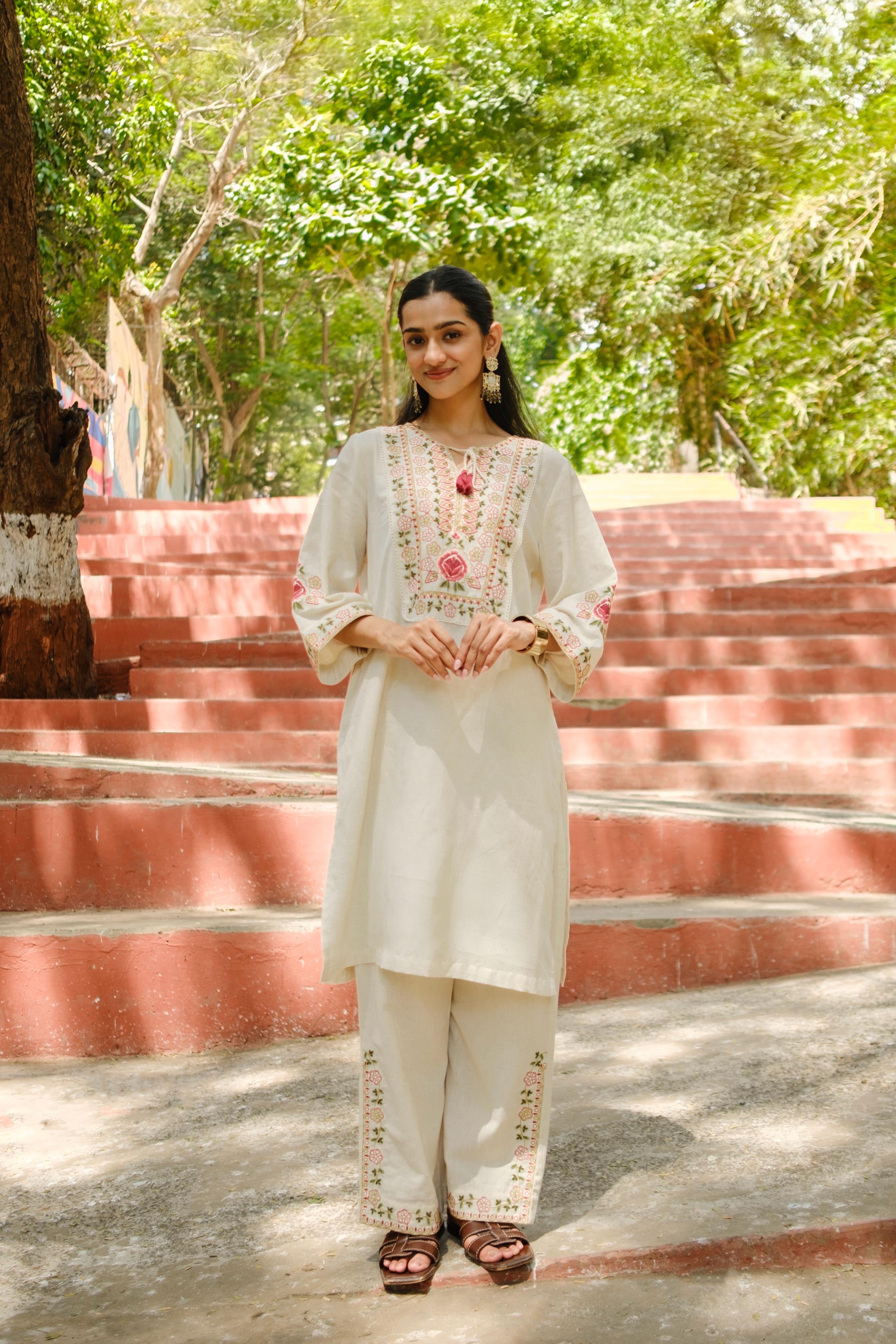 Ivory Embroidered Kurta Set | HER-722 x Prachi